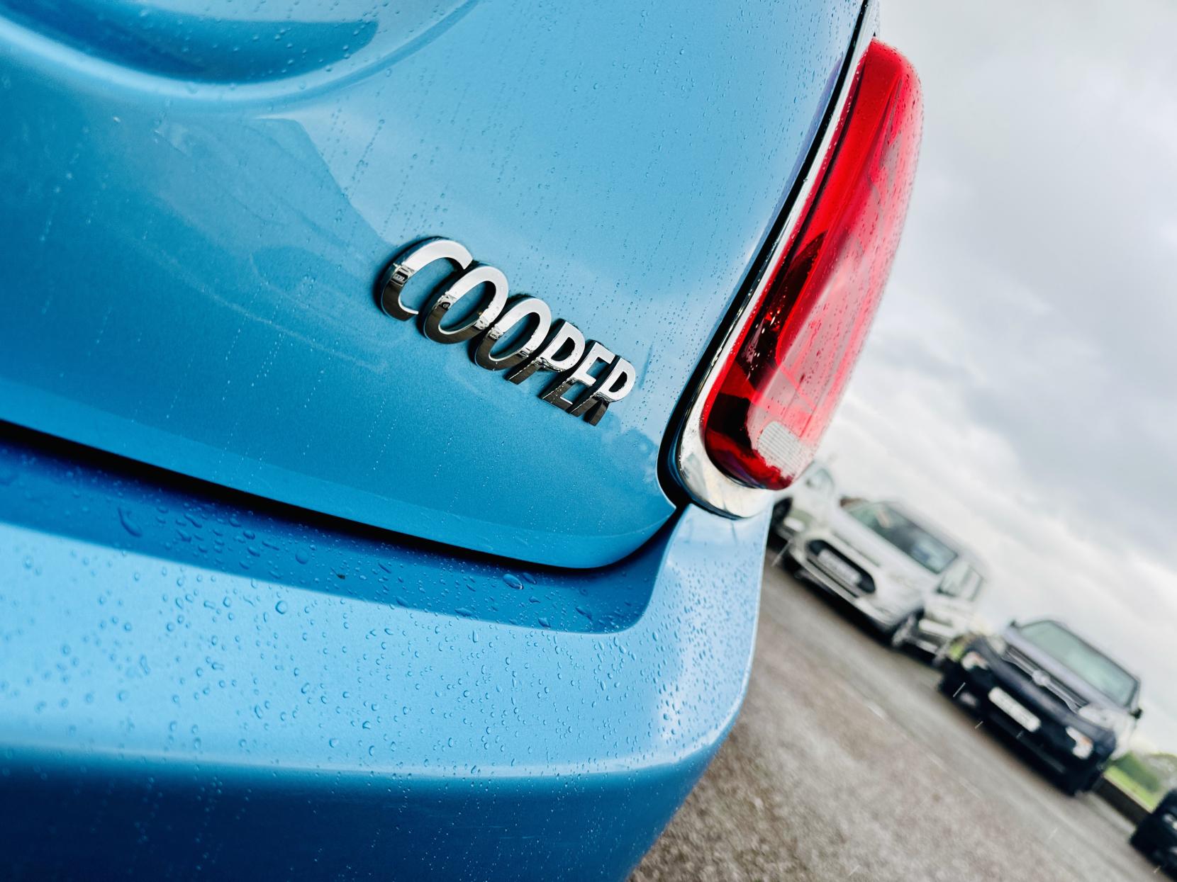 MINI Hatch 1.5 Cooper Hatchback 5dr Petrol Manual Euro 6 (s/s) (136 ps)