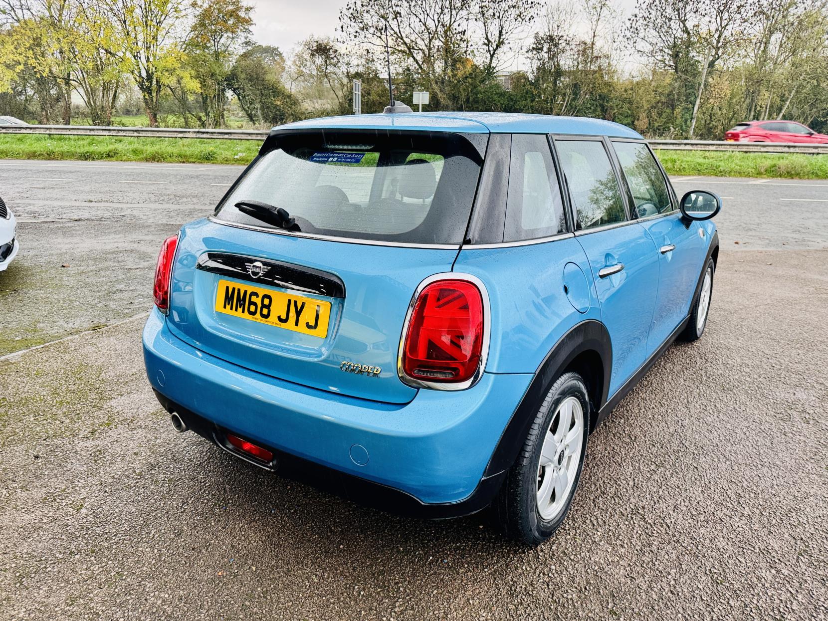 MINI Hatch 1.5 Cooper Hatchback 5dr Petrol Manual Euro 6 (s/s) (136 ps)