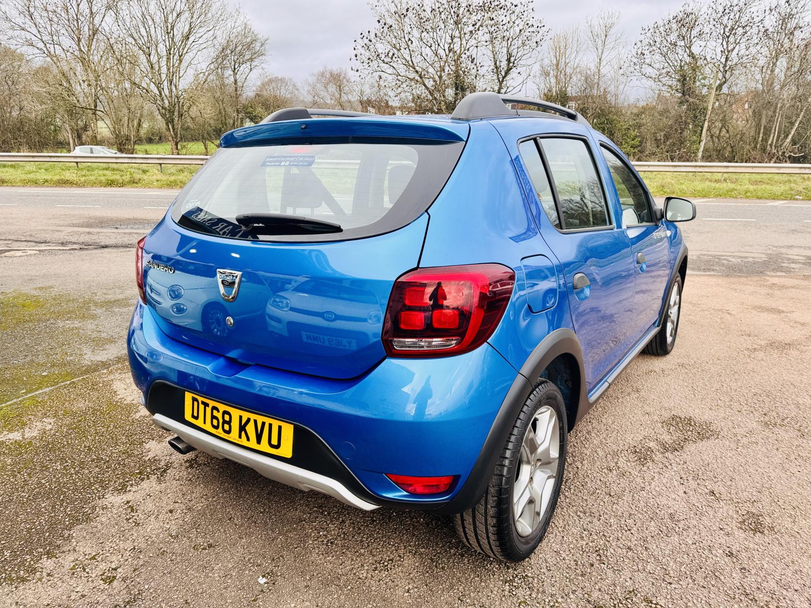Dacia Sandero Stepway 0.9 TCe Essential Hatchback 5dr Petrol Manual Euro 6 (s/s) (90 ps)