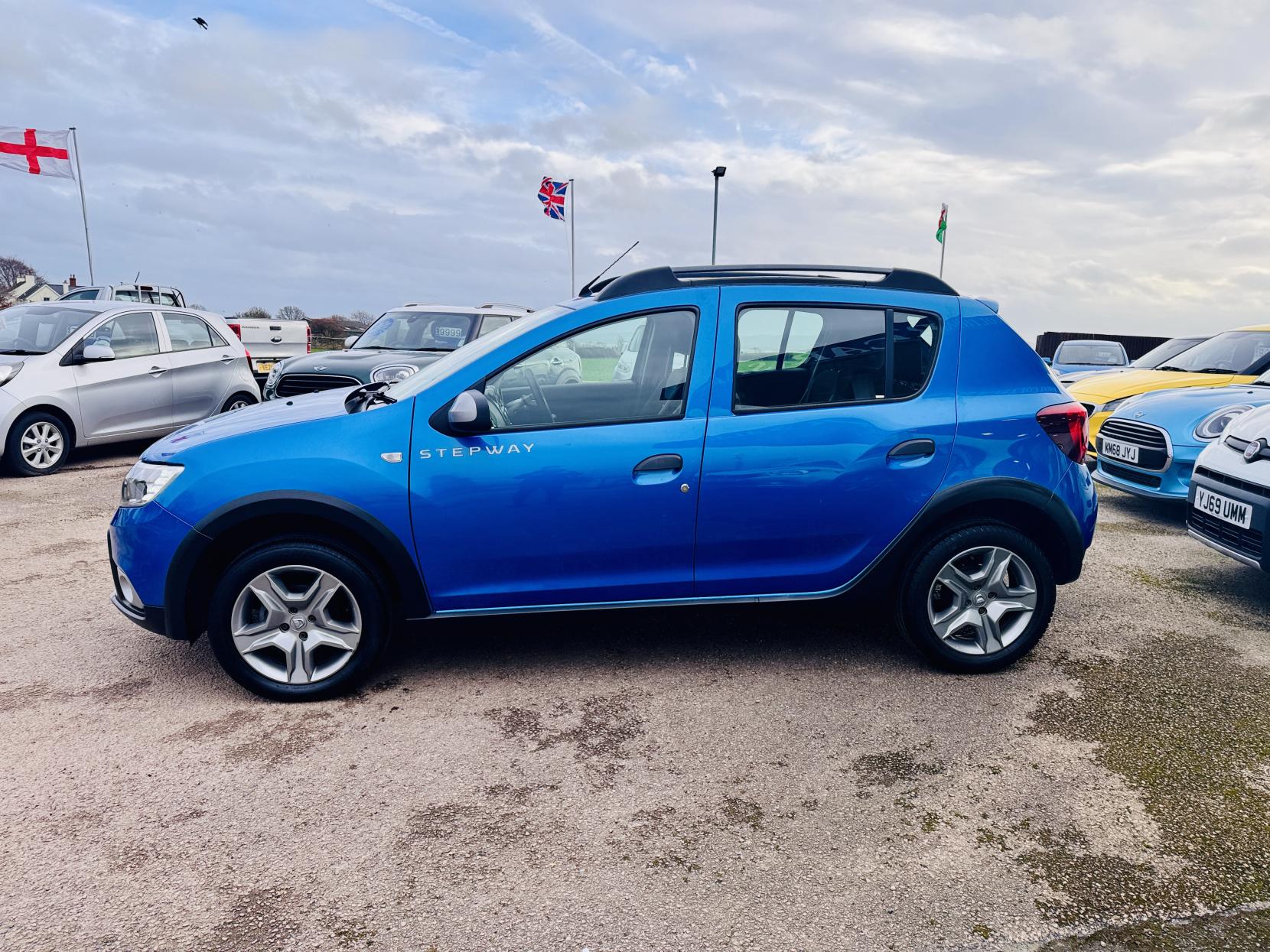 Dacia Sandero Stepway 0.9 TCe Essential Hatchback 5dr Petrol Manual Euro 6 (s/s) (90 ps)