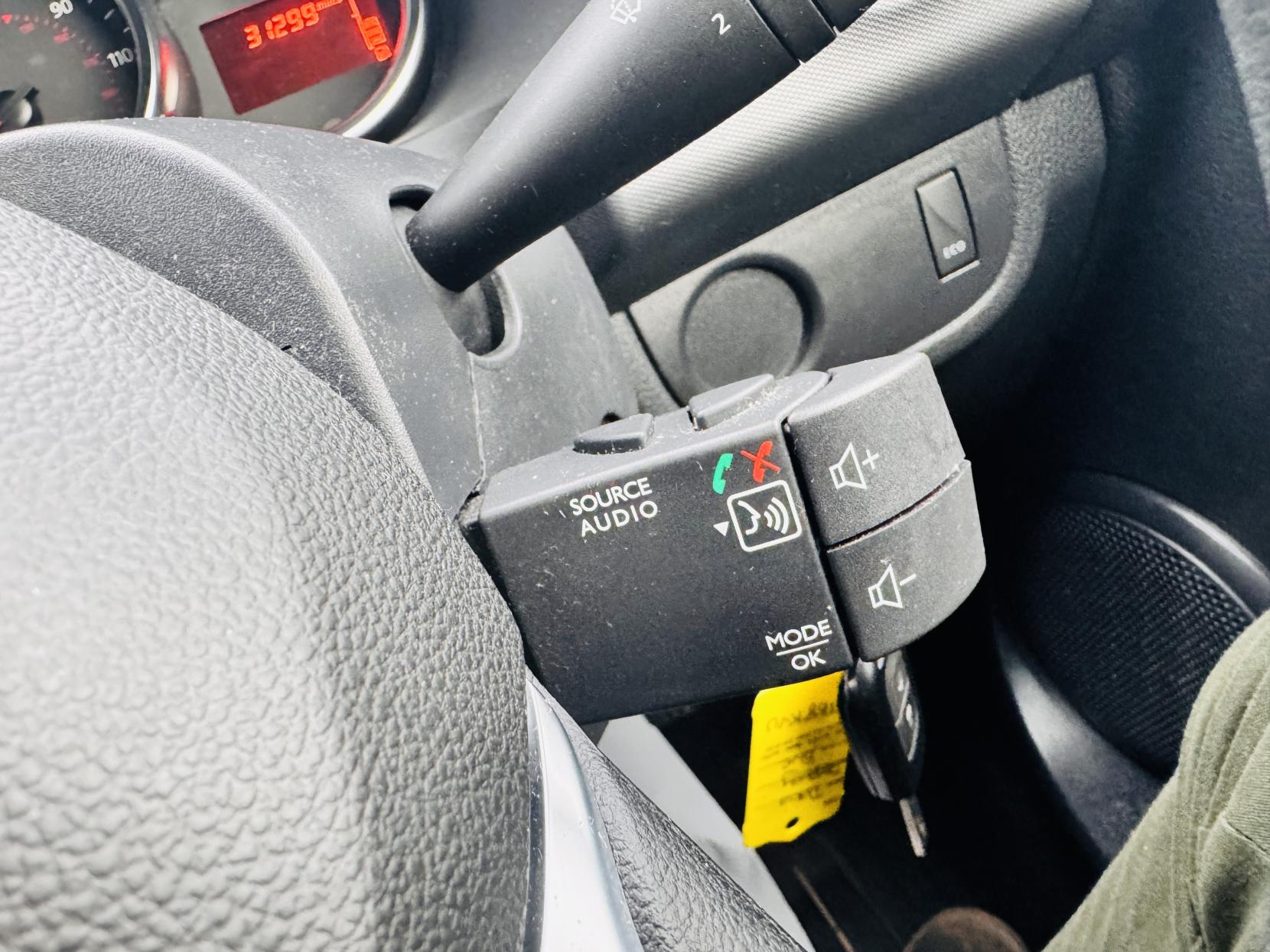 Dacia Sandero Stepway 0.9 TCe Essential Hatchback 5dr Petrol Manual Euro 6 (s/s) (90 ps)