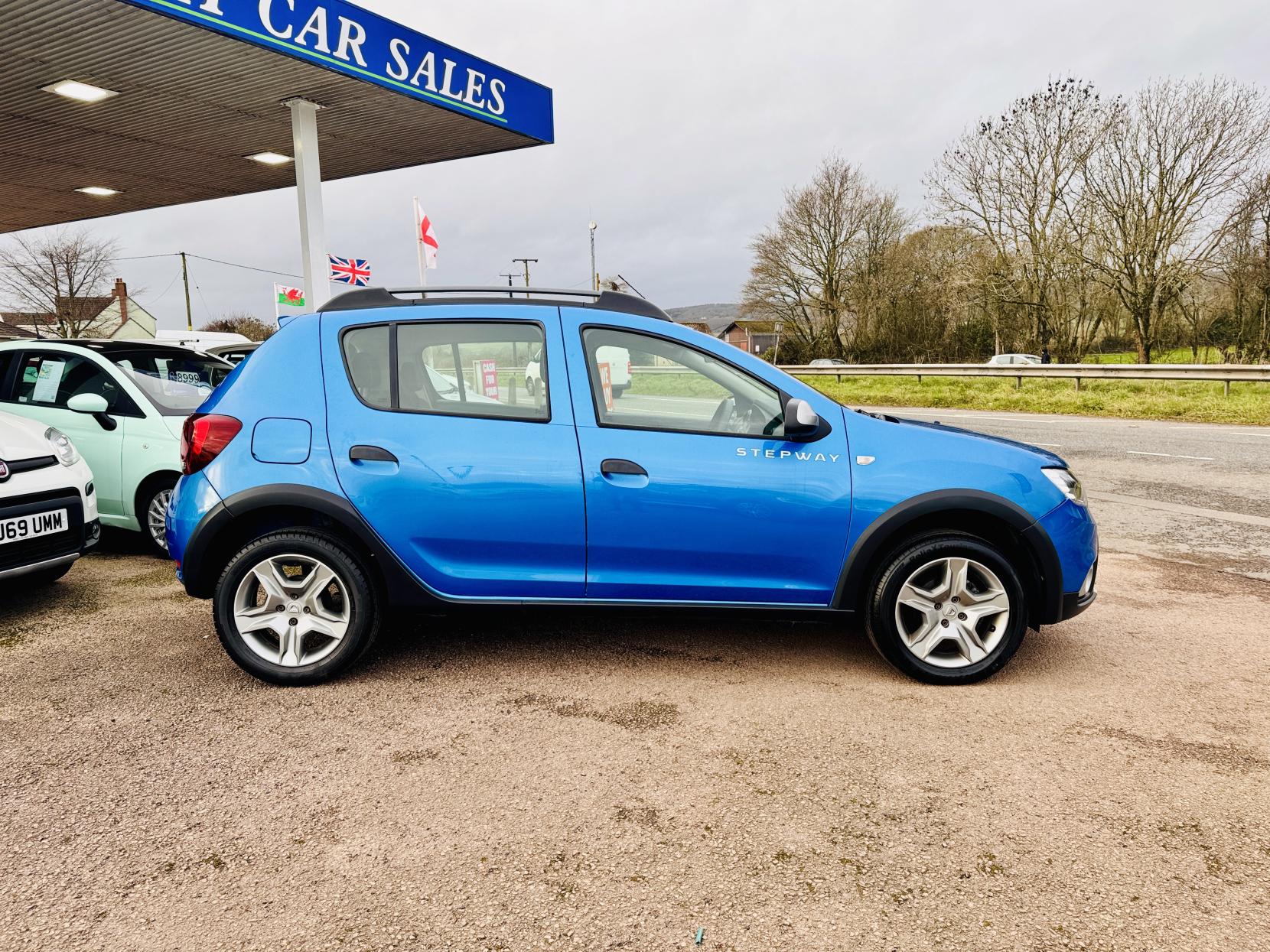 Dacia Sandero Stepway 0.9 TCe Essential Hatchback 5dr Petrol Manual Euro 6 (s/s) (90 ps)