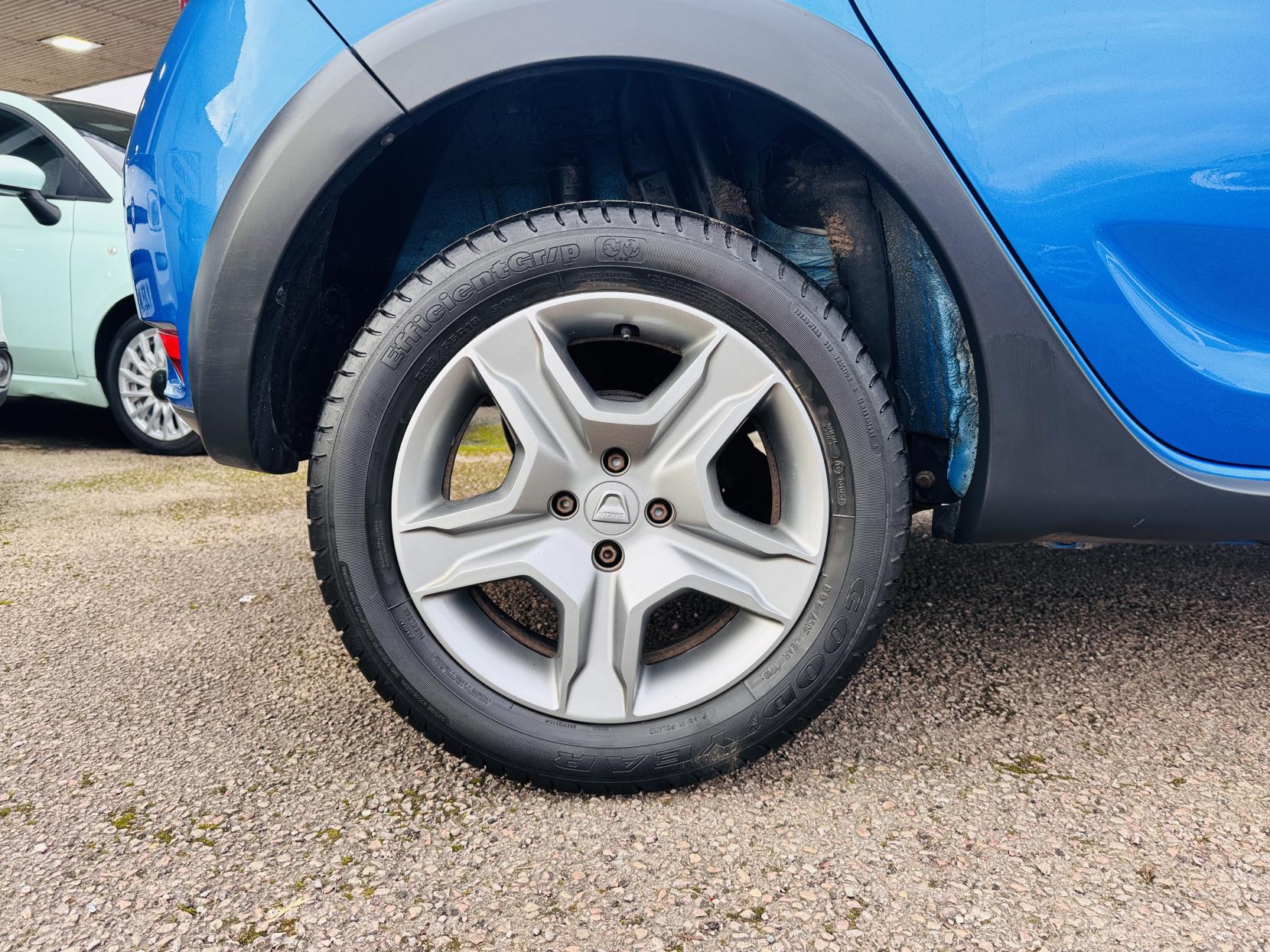 Dacia Sandero Stepway 0.9 TCe Essential Hatchback 5dr Petrol Manual Euro 6 (s/s) (90 ps)