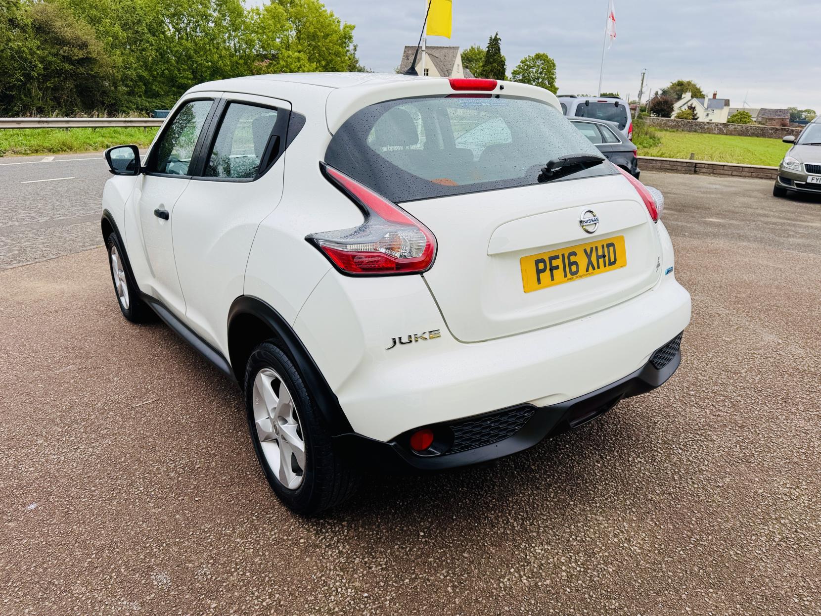 Nissan Juke 1.5 dCi Visia SUV 5dr Diesel Manual Euro 6 (s/s) (110 ps)