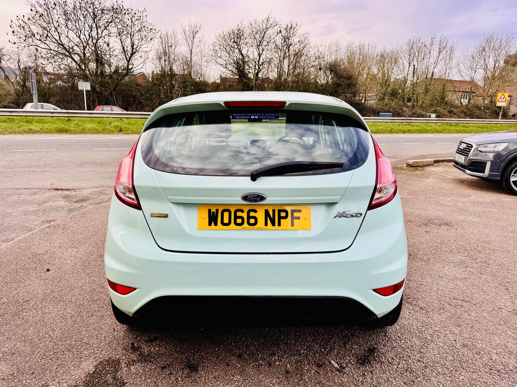 Ford Fiesta 1.0T EcoBoost Zetec Hatchback 5dr Petrol Manual Euro 6 (s/s) (100 ps)