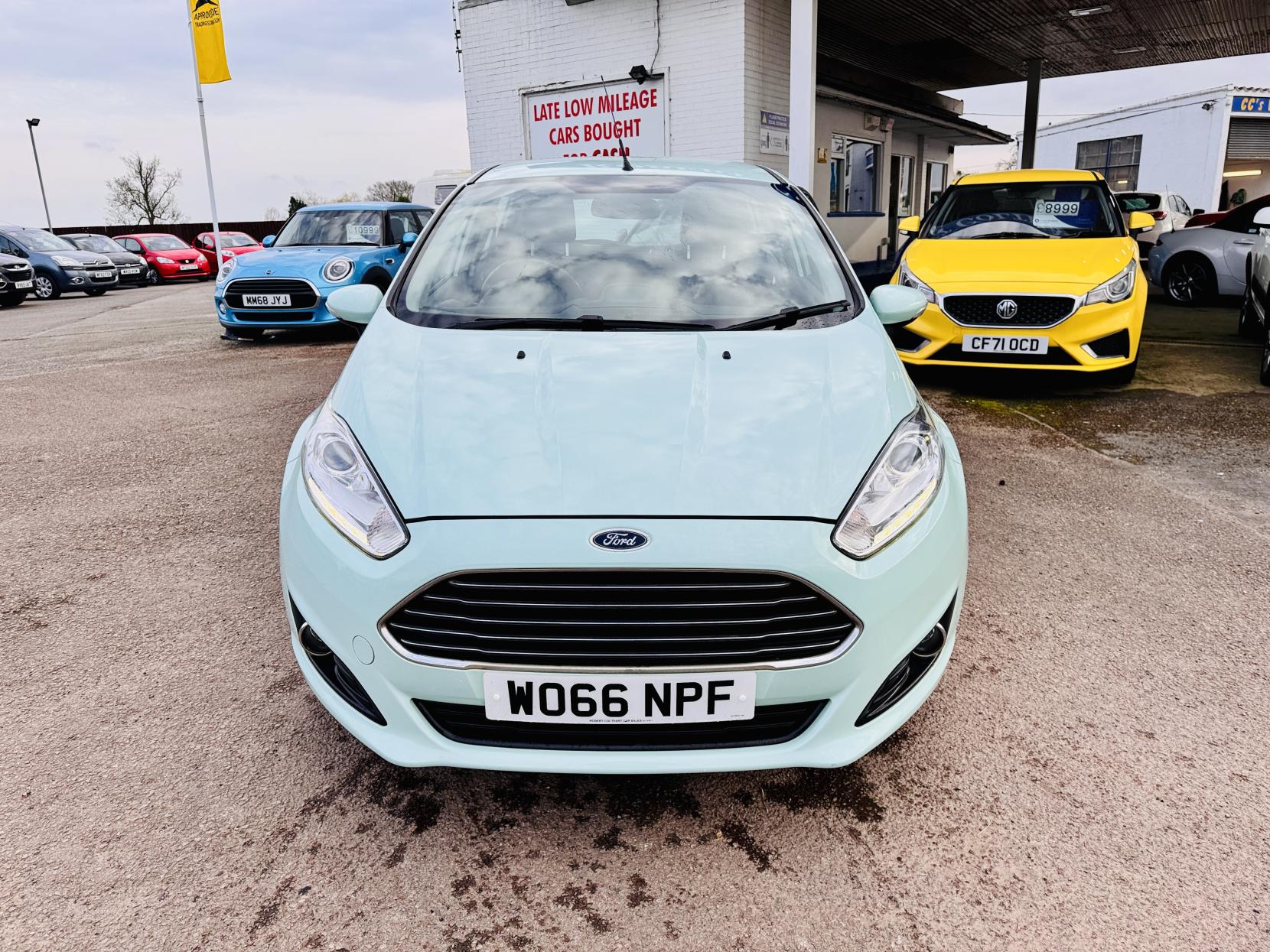 Ford Fiesta 1.0T EcoBoost Zetec Hatchback 5dr Petrol Manual Euro 6 (s/s) (100 ps)