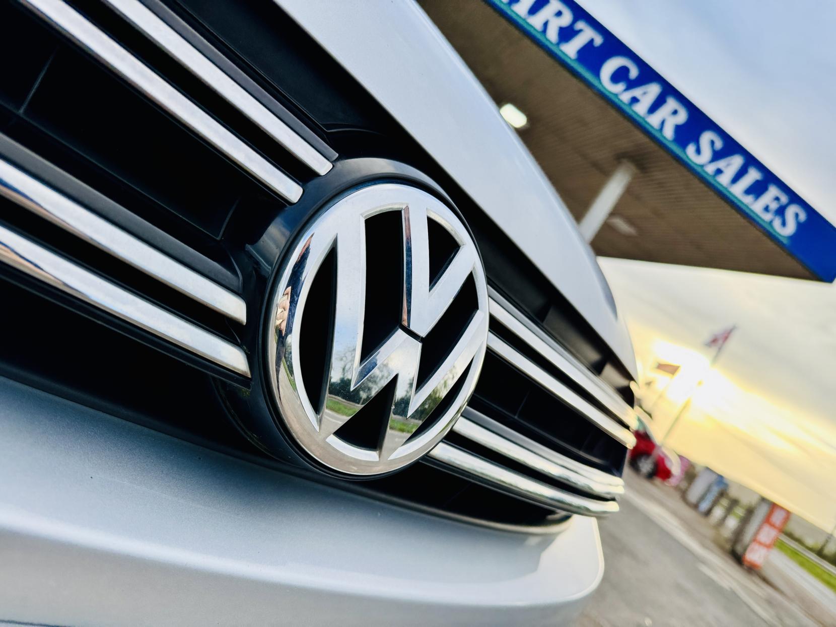 Volkswagen Tiguan 2.0 TDI BlueMotion Tech SE SUV 5dr Diesel DSG 4WD Euro 5 (s/s) (140 ps)