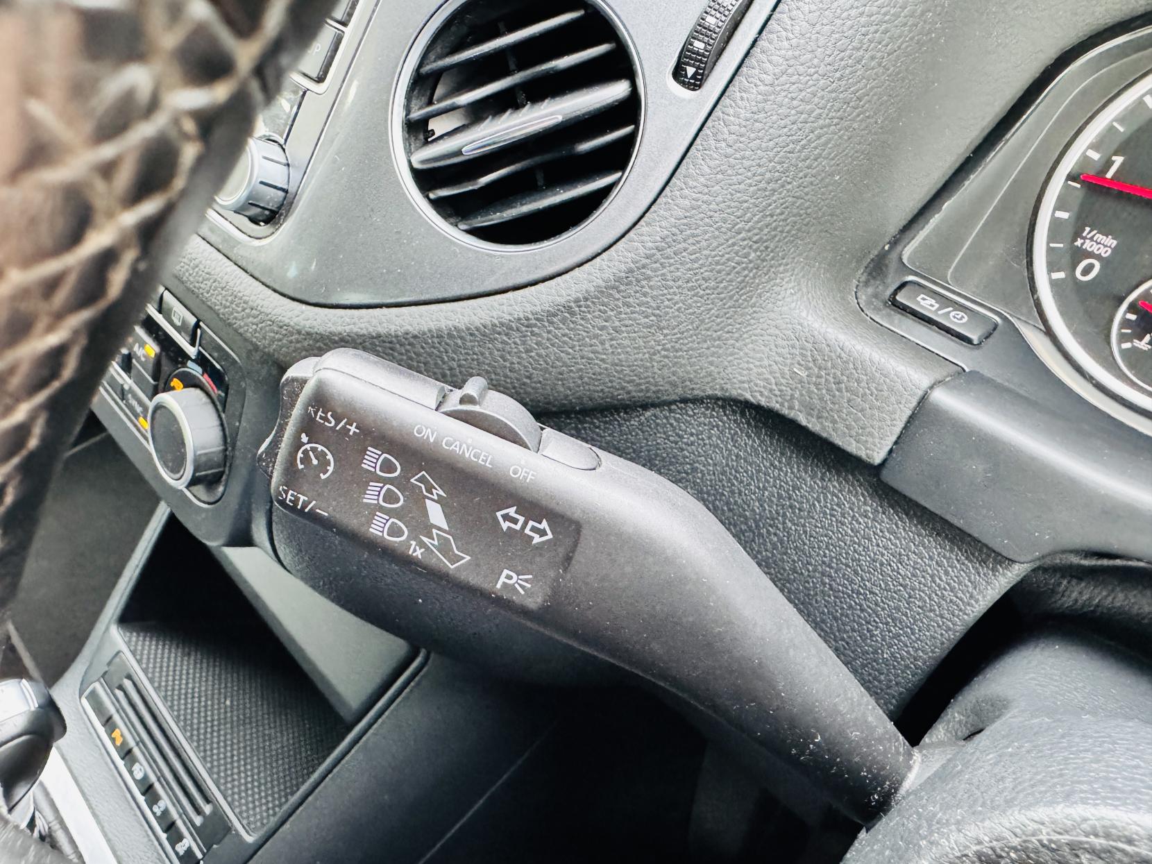 Volkswagen Tiguan 2.0 TDI BlueMotion Tech SE SUV 5dr Diesel DSG 4WD Euro 5 (s/s) (140 ps)