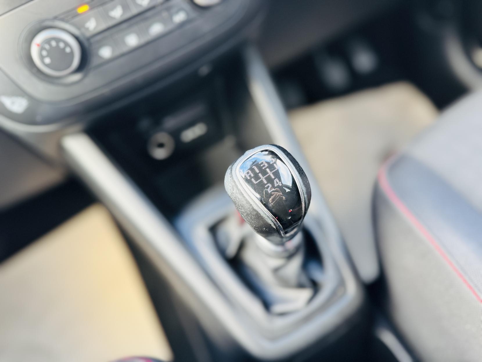 Kia Venga 1.4 SR7 MPV 5dr Petrol Manual Euro 6 (s/s) (89 bhp)