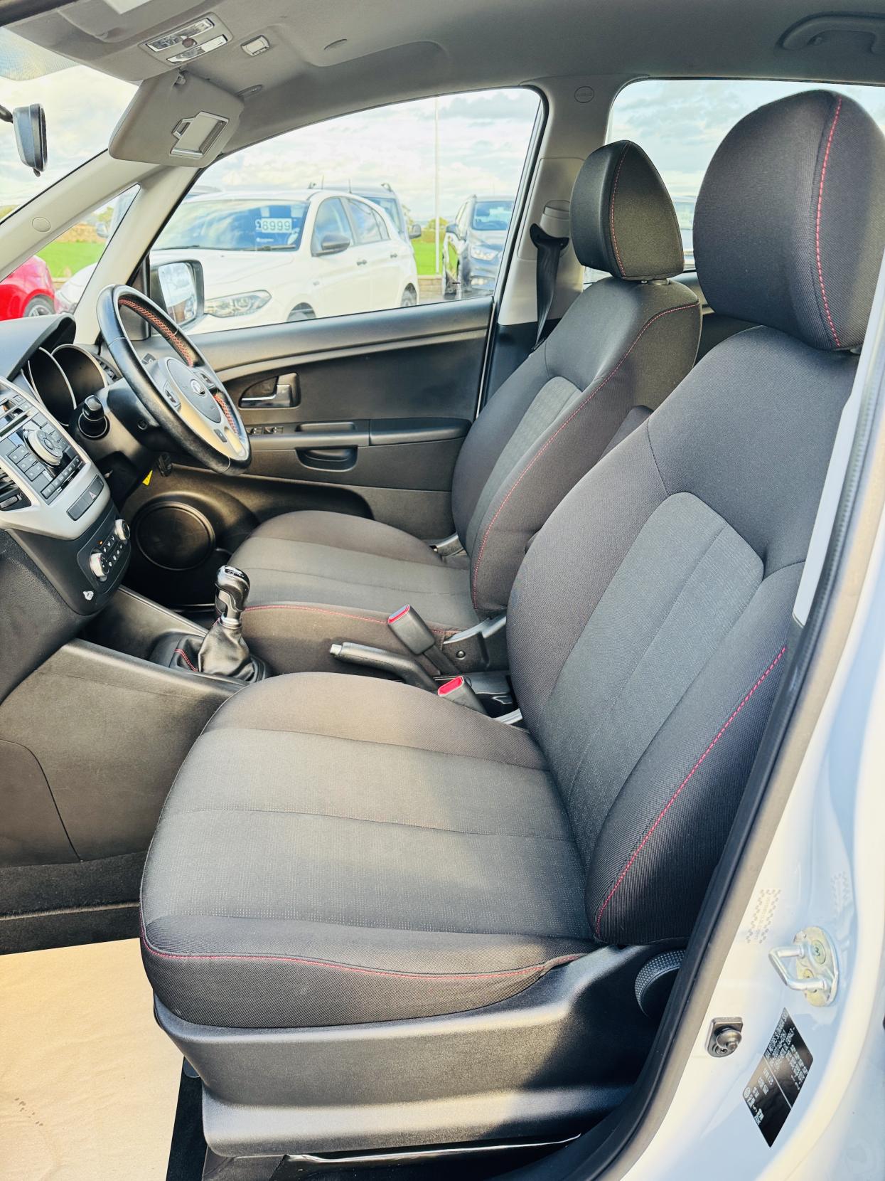 Kia Venga 1.4 SR7 MPV 5dr Petrol Manual Euro 6 (s/s) (89 bhp)