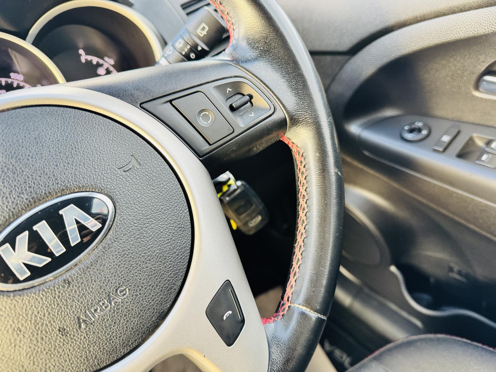 Kia Venga 1.4 SR7 MPV 5dr Petrol Manual Euro 6 (s/s) (89 bhp)