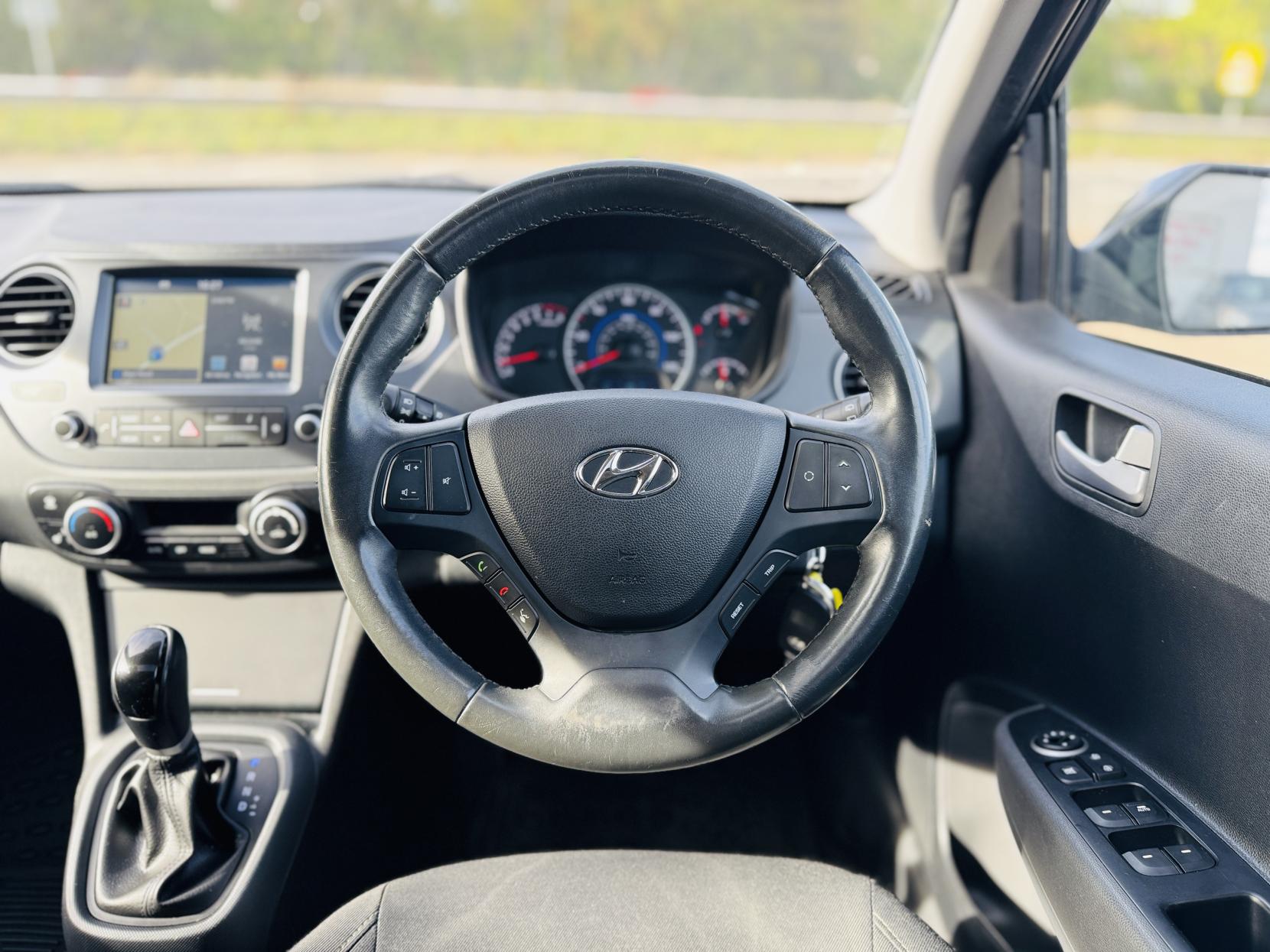 Hyundai i10 1.2 Premium SE Hatchback 5dr Petrol Auto Euro 6 (87 ps)