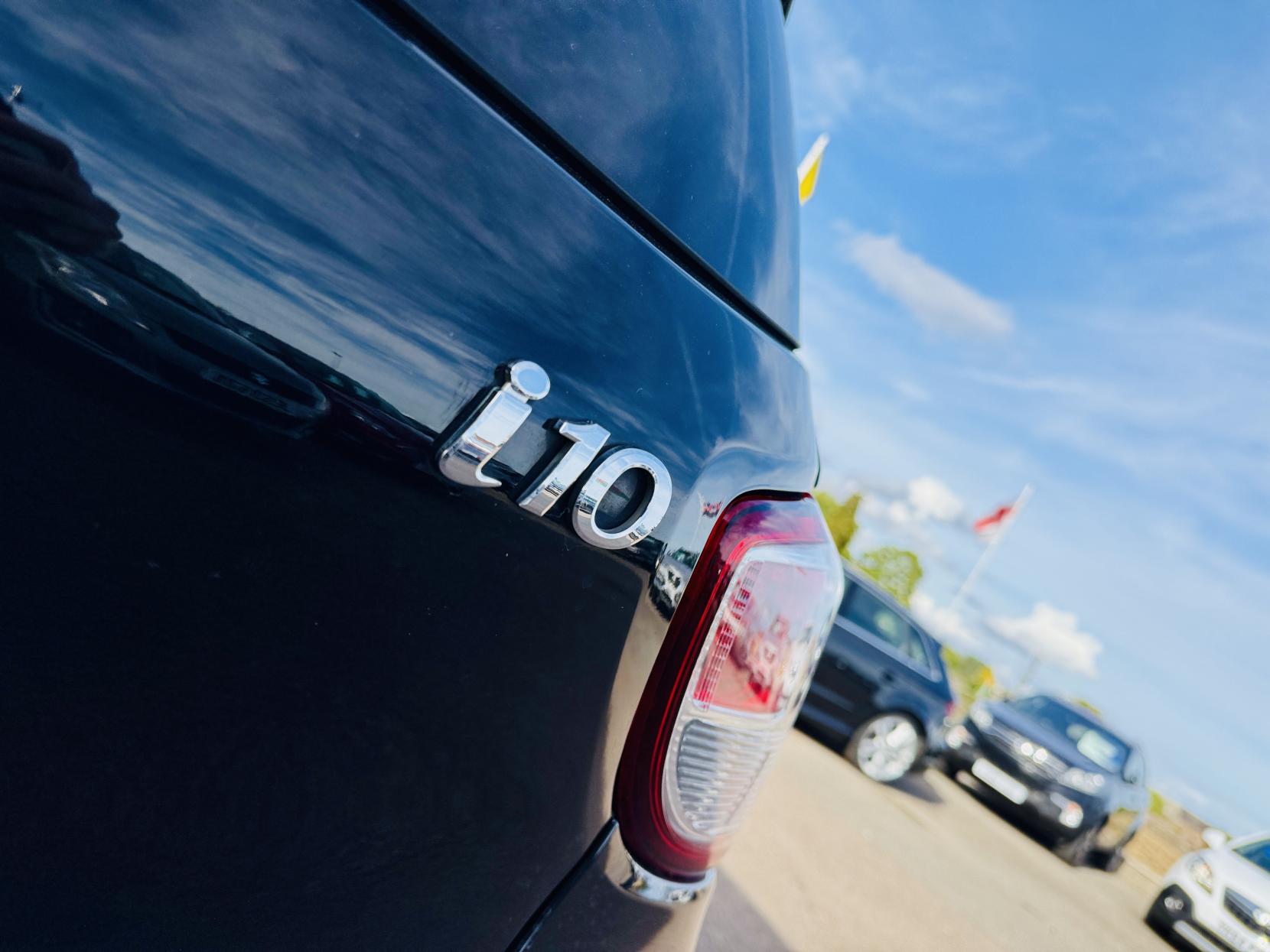 Hyundai i10 1.2 Premium SE Hatchback 5dr Petrol Auto Euro 6 (87 ps)