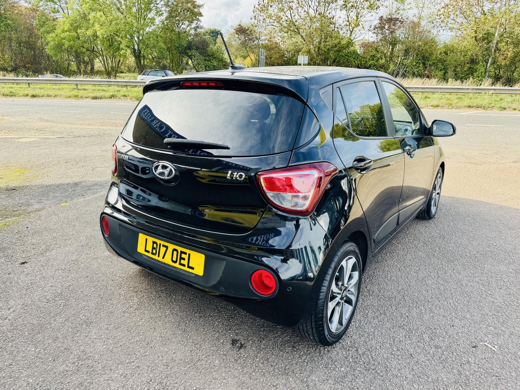 Hyundai i10 1.2 Premium SE Hatchback 5dr Petrol Auto Euro 6 (87 ps)