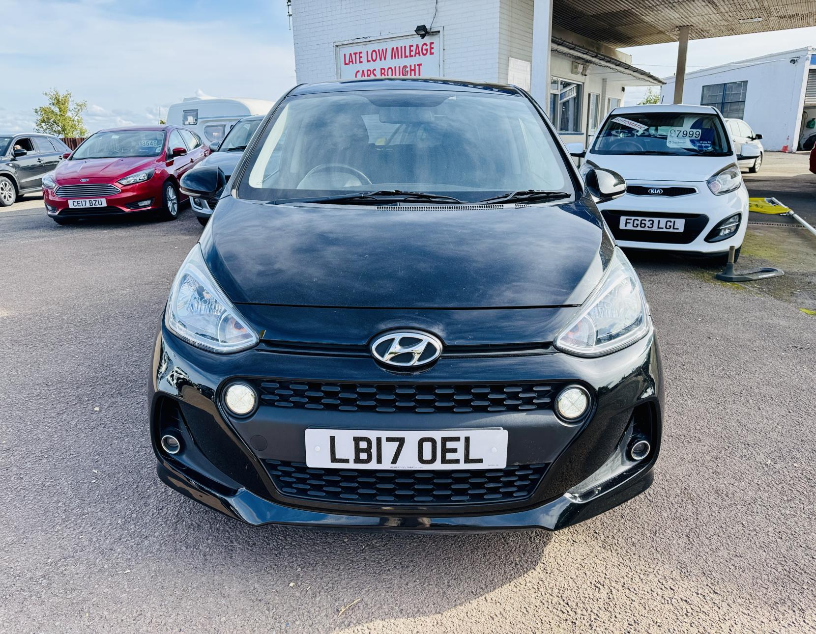 Hyundai i10 1.2 Premium SE Hatchback 5dr Petrol Auto Euro 6 (87 ps)