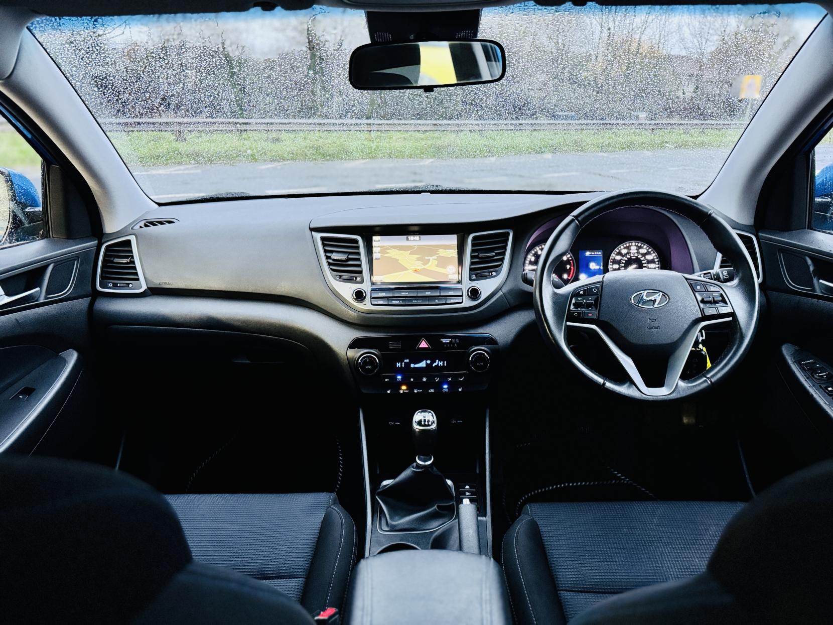 Hyundai TUCSON 1.6 GDi Blue Drive SE Nav SUV 5dr Petrol Manual Euro 6 (s/s) (132 ps)