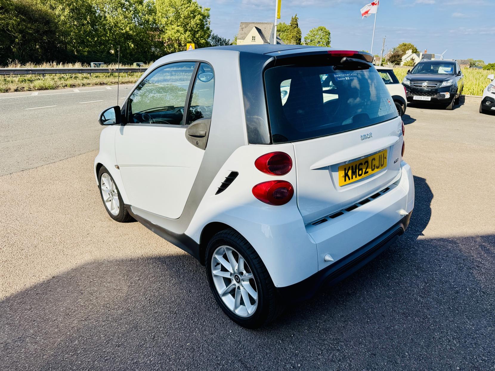 Smart fortwo 1.0 MHD Pure Coupe 2dr Petrol Auto Euro 4 (61 bhp)
