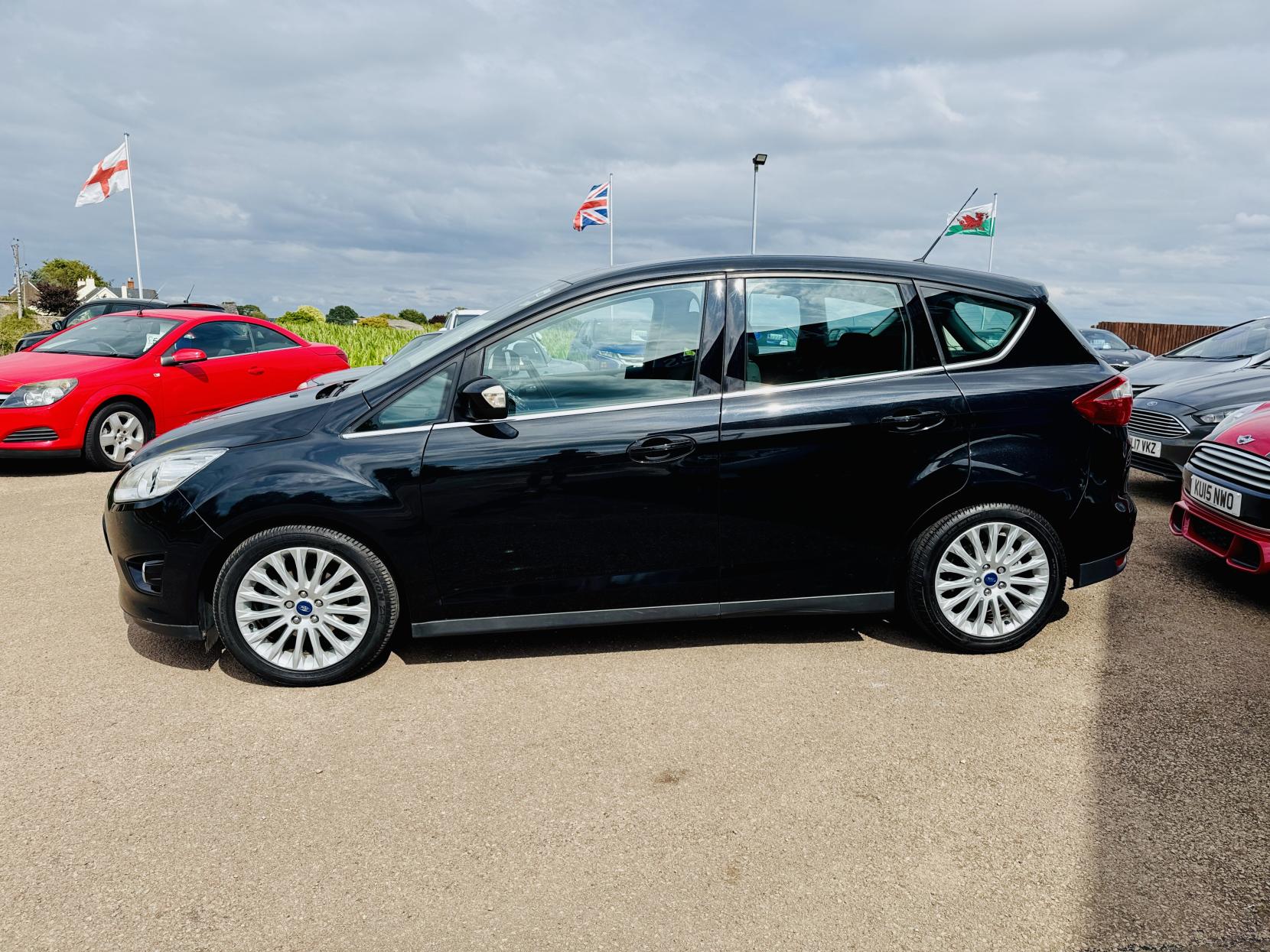 Ford C-Max 1.6 TDCi Titanium MPV 5dr Diesel Manual Euro 5 (115 ps)