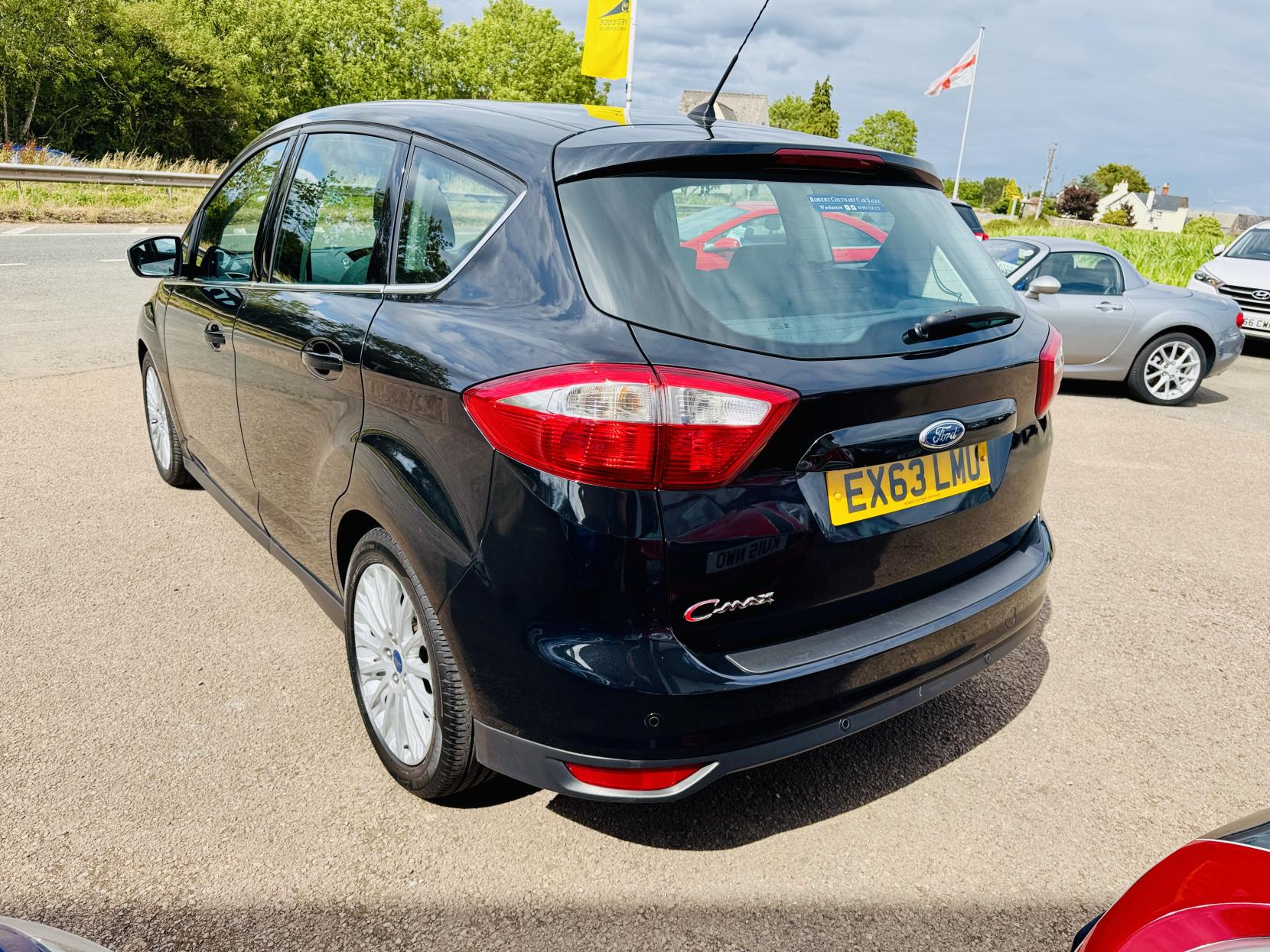 Ford C-Max 1.6 TDCi Titanium MPV 5dr Diesel Manual Euro 5 (115 ps)