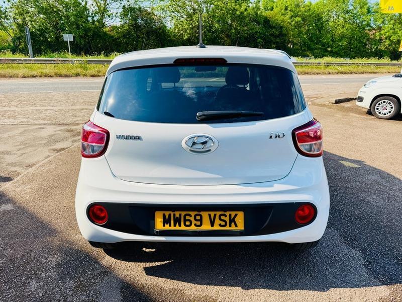 Hyundai i10 1.0 Play Hatchback 5dr Petrol Manual Euro 6 (67 ps)