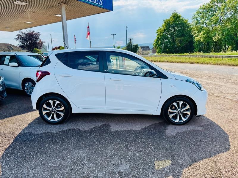 Hyundai i10 1.0 Play Hatchback 5dr Petrol Manual Euro 6 (67 ps)