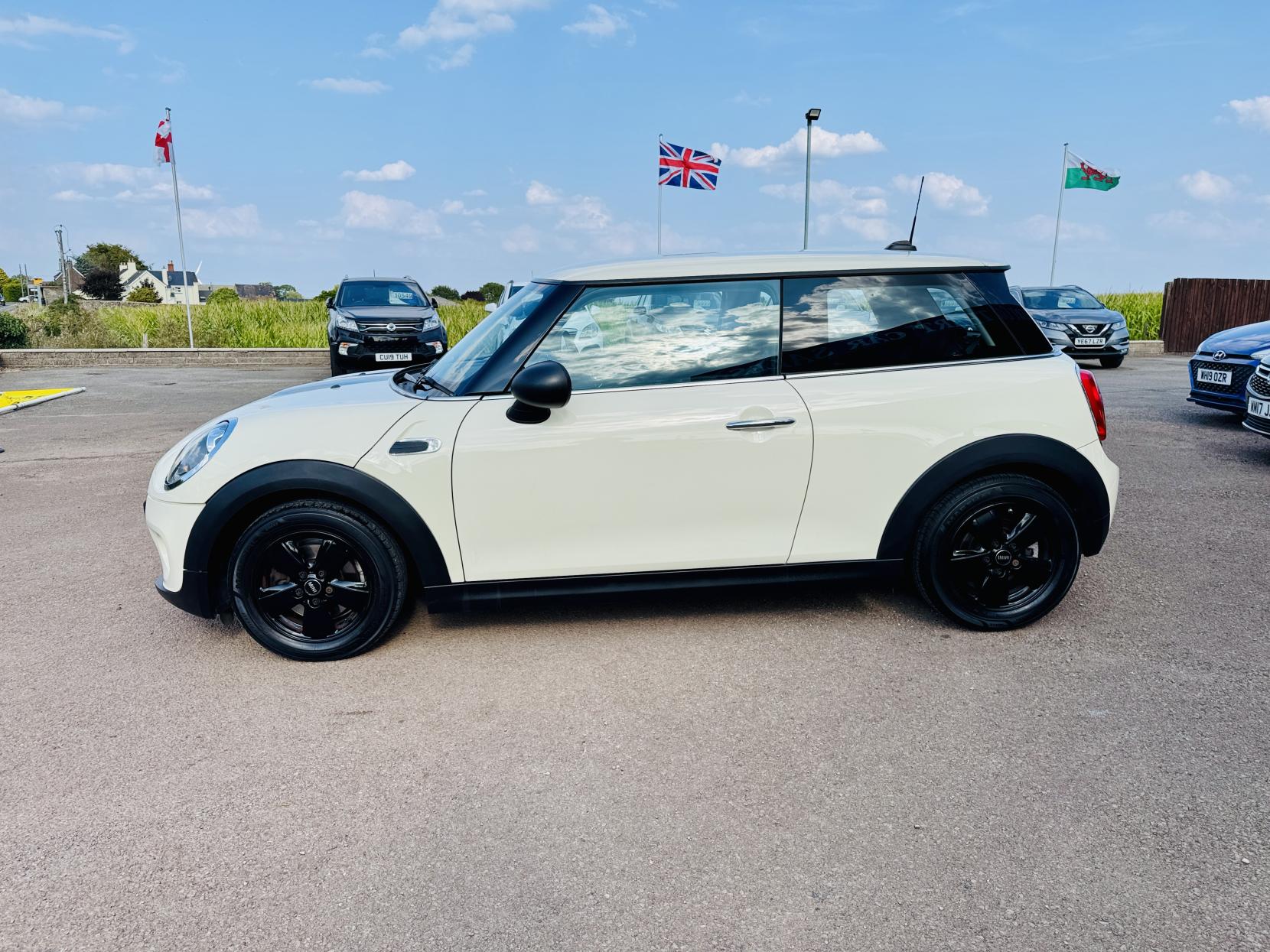 MINI Hatch 1.2 One Hatchback 3dr Petrol Manual Euro 6 (s/s) (102 ps)