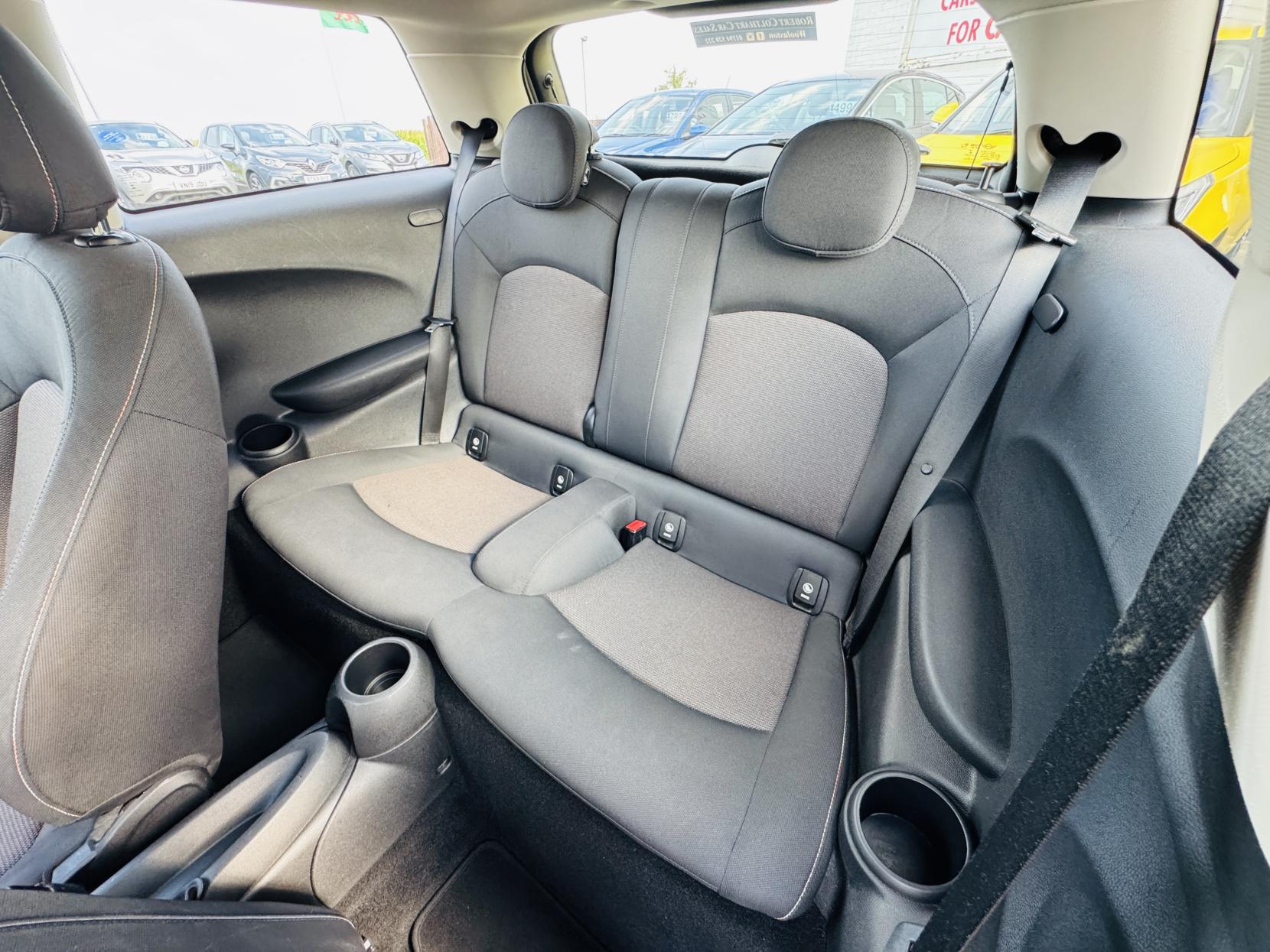 MINI Hatch 1.2 One Hatchback 3dr Petrol Manual Euro 6 (s/s) (102 ps)