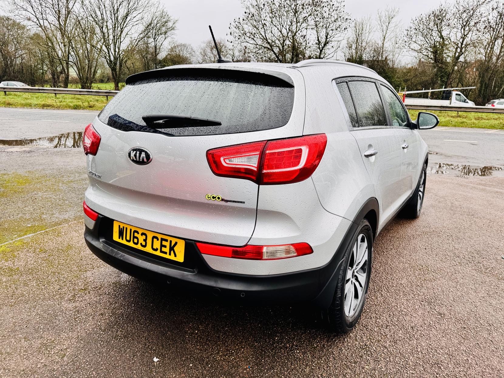 Kia Sportage 1.7 CRDi EcoDynamics 3 SUV 5dr Diesel Manual 2WD Euro 5 (s/s) (114 bhp)