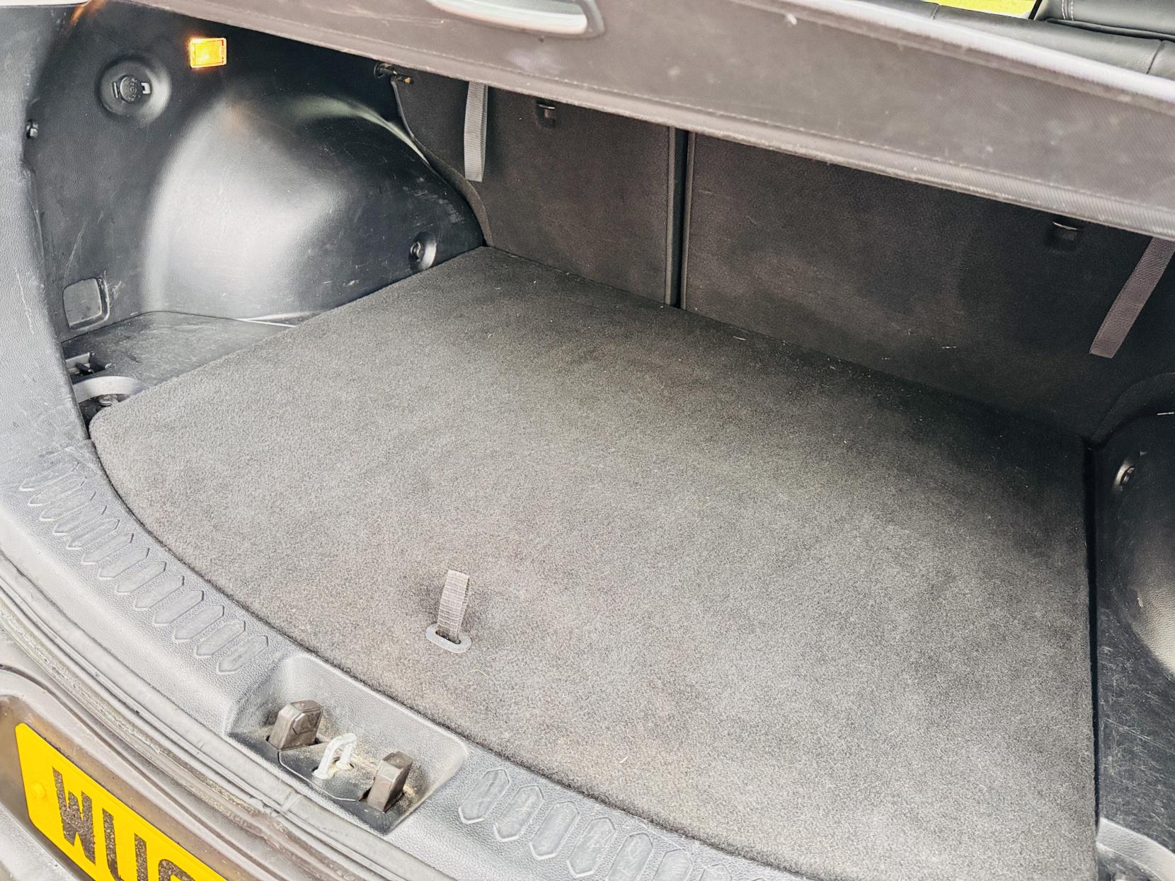 Kia Sportage 1.7 CRDi EcoDynamics 3 SUV 5dr Diesel Manual 2WD Euro 5 (s/s) (114 bhp)