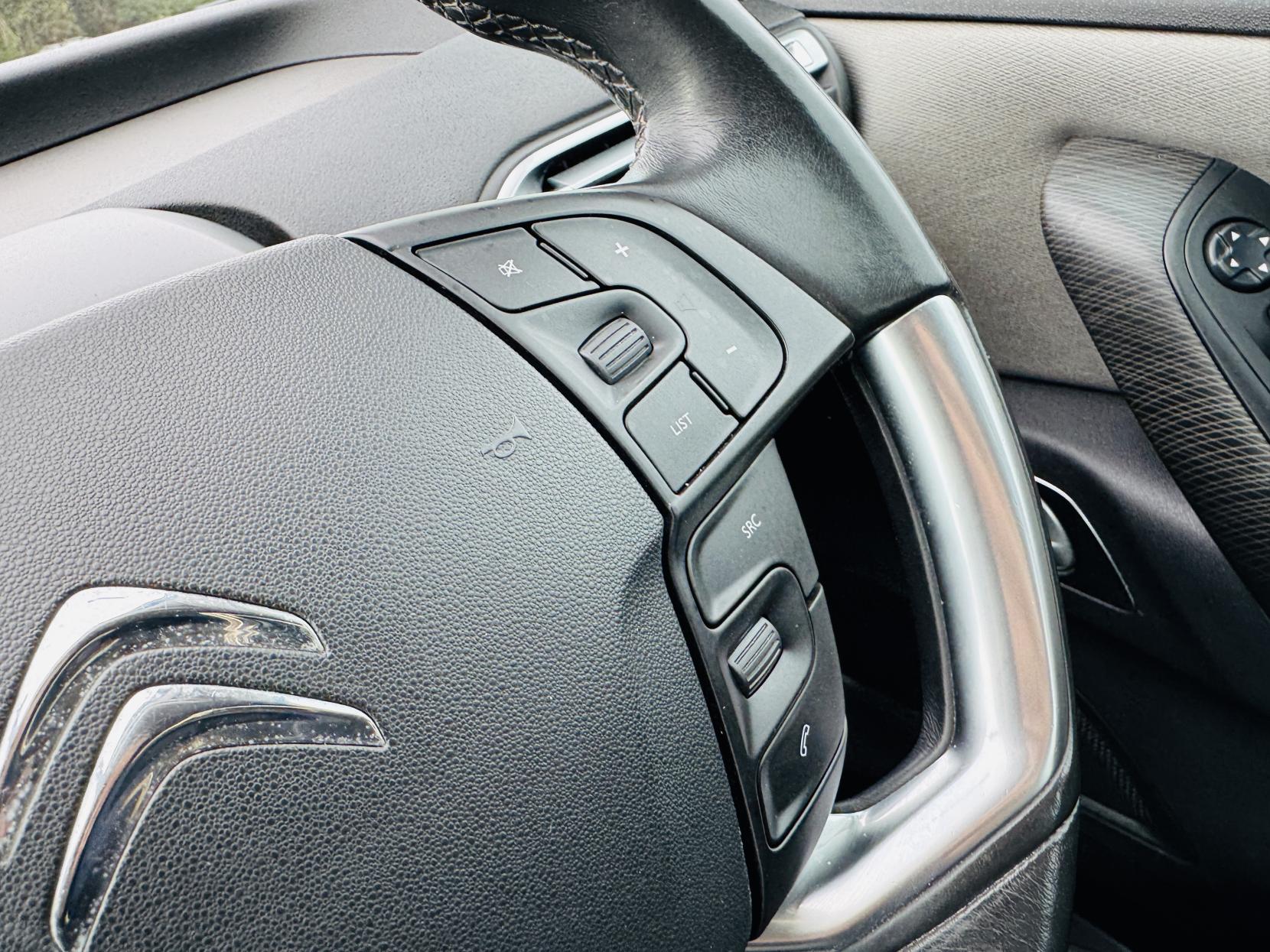 Citroen Grand C4 Picasso 1.6 e-HDi Airdream Exclusive MPV 5dr Diesel Manual Euro 5 (s/s) (115 ps)