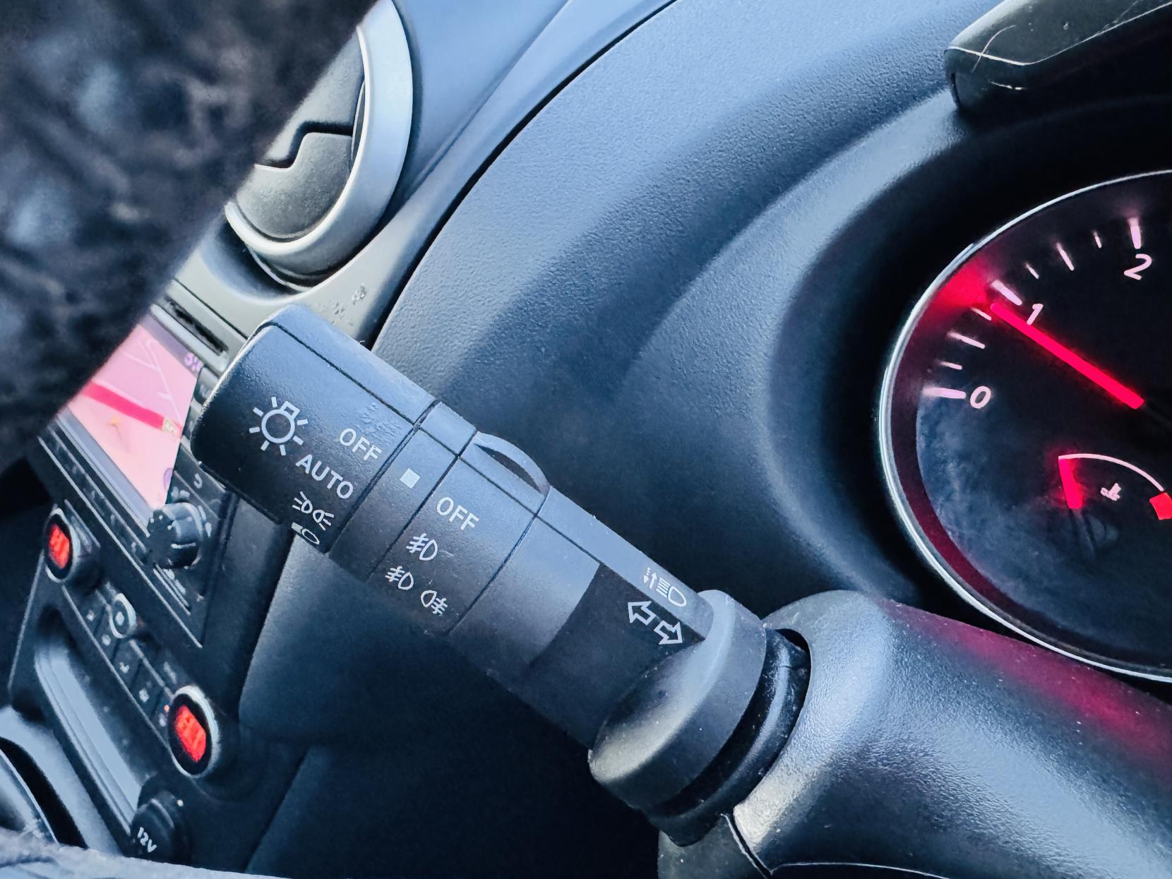 Nissan Qashqai 1.6 dCi 360 SUV 5dr Diesel Manual 2WD Euro 5 (s/s) (130 ps)