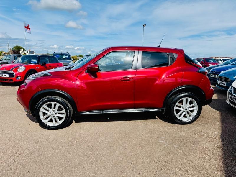 Nissan Juke 1.6 N-Connecta SUV 5dr Petrol XTRON Euro 6 (117 ps)