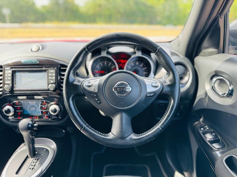 Nissan Juke 1.6 N-Connecta SUV 5dr Petrol XTRON Euro 6 (117 ps)