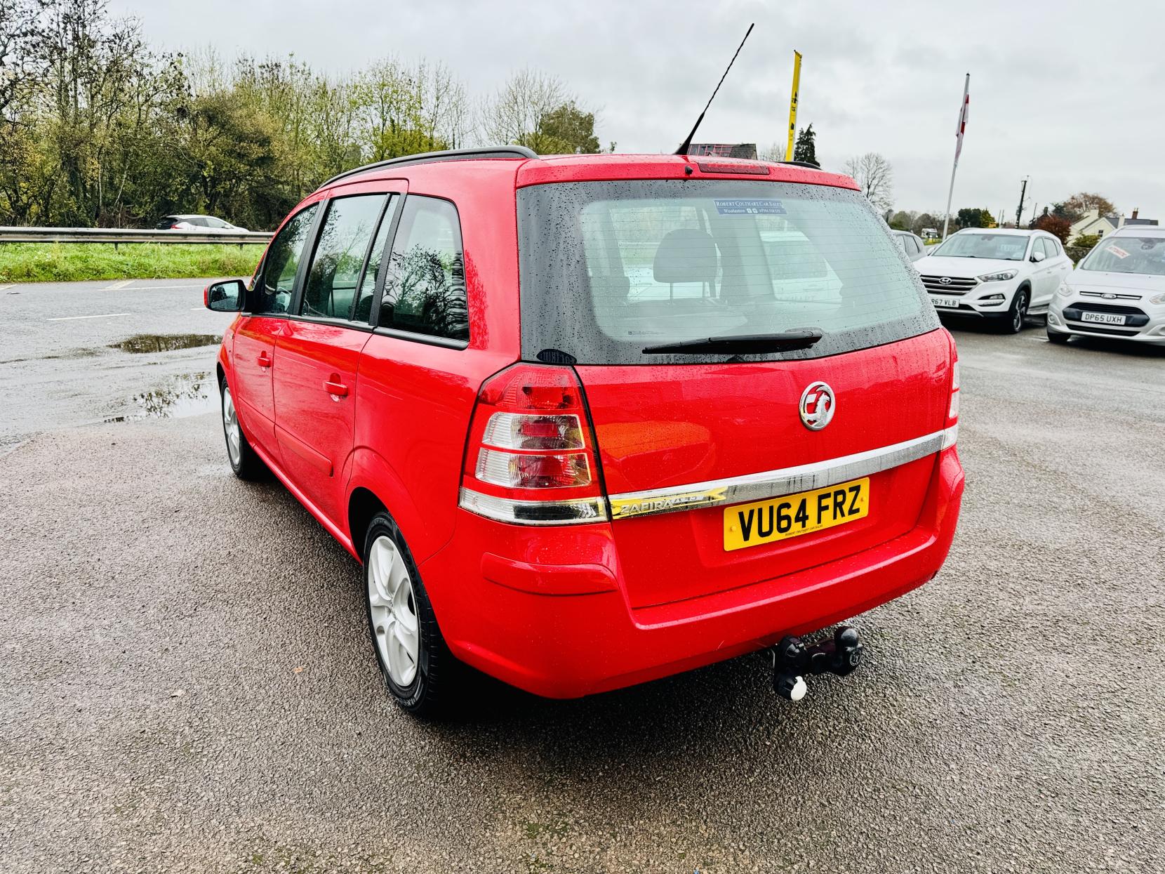 Vauxhall Zafira 1.8 16V Exclusiv MPV 5dr Petrol Manual Euro 5 (120 ps)