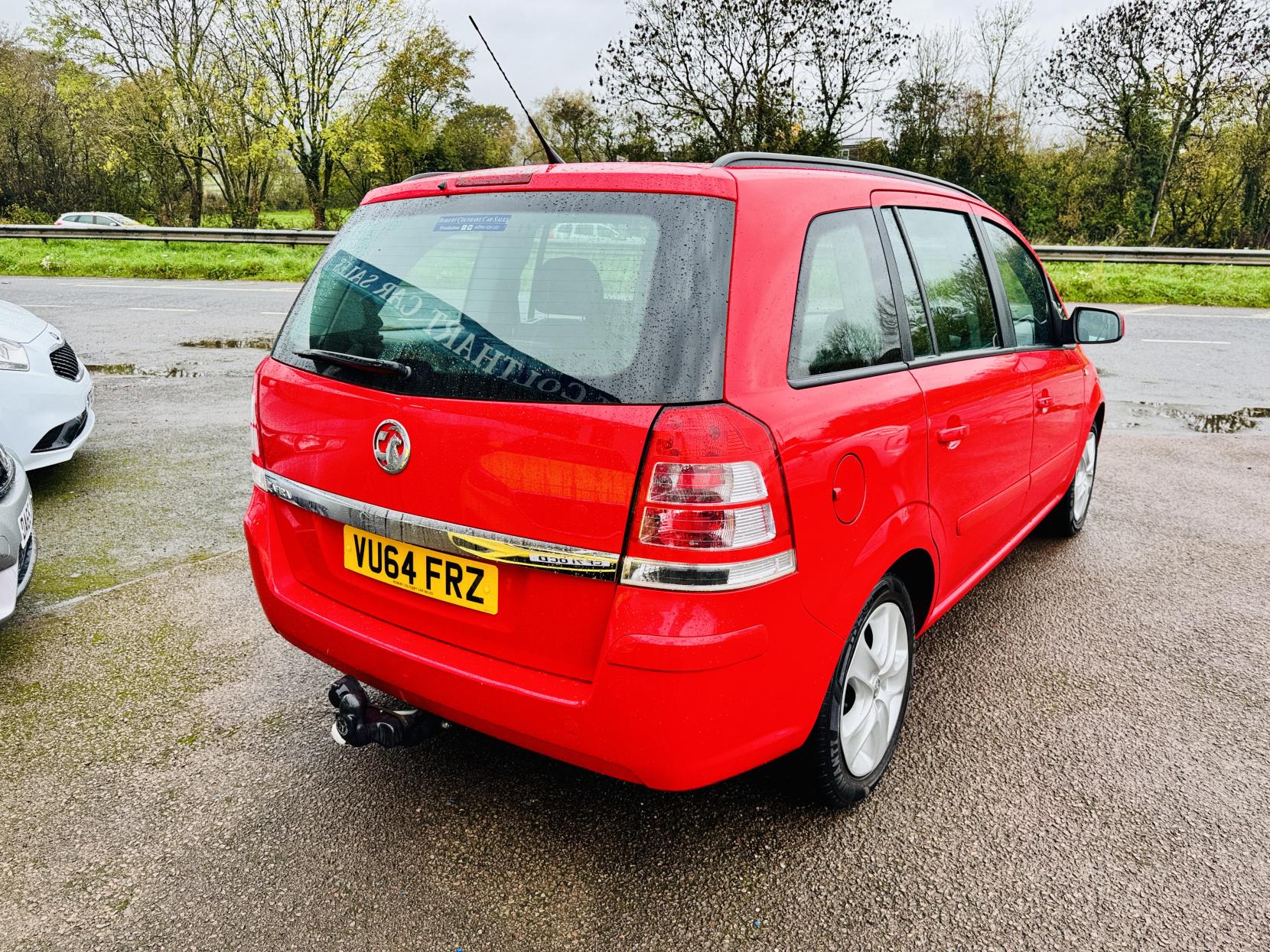 Vauxhall Zafira 1.8 16V Exclusiv MPV 5dr Petrol Manual Euro 5 (120 ps)