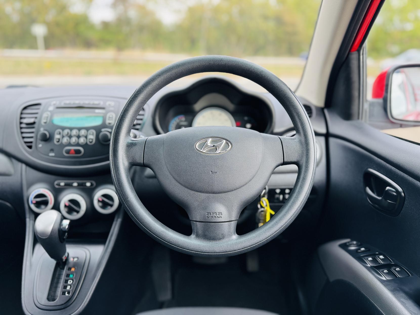 Hyundai i10 1.2 Comfort Hatchback 5dr Petrol Auto Euro 4 (77 bhp)
