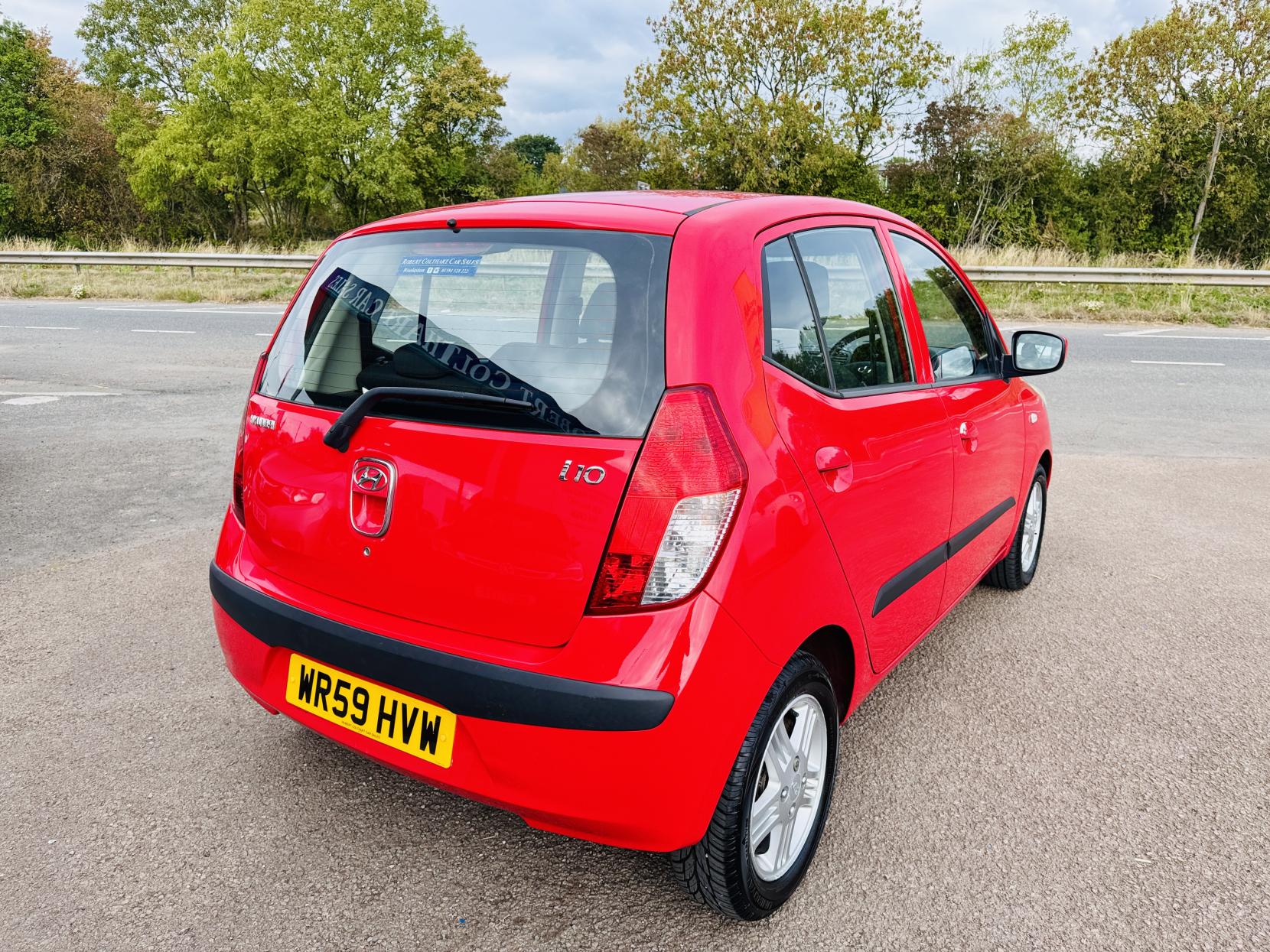 Hyundai i10 1.2 Comfort Hatchback 5dr Petrol Auto Euro 4 (77 bhp)