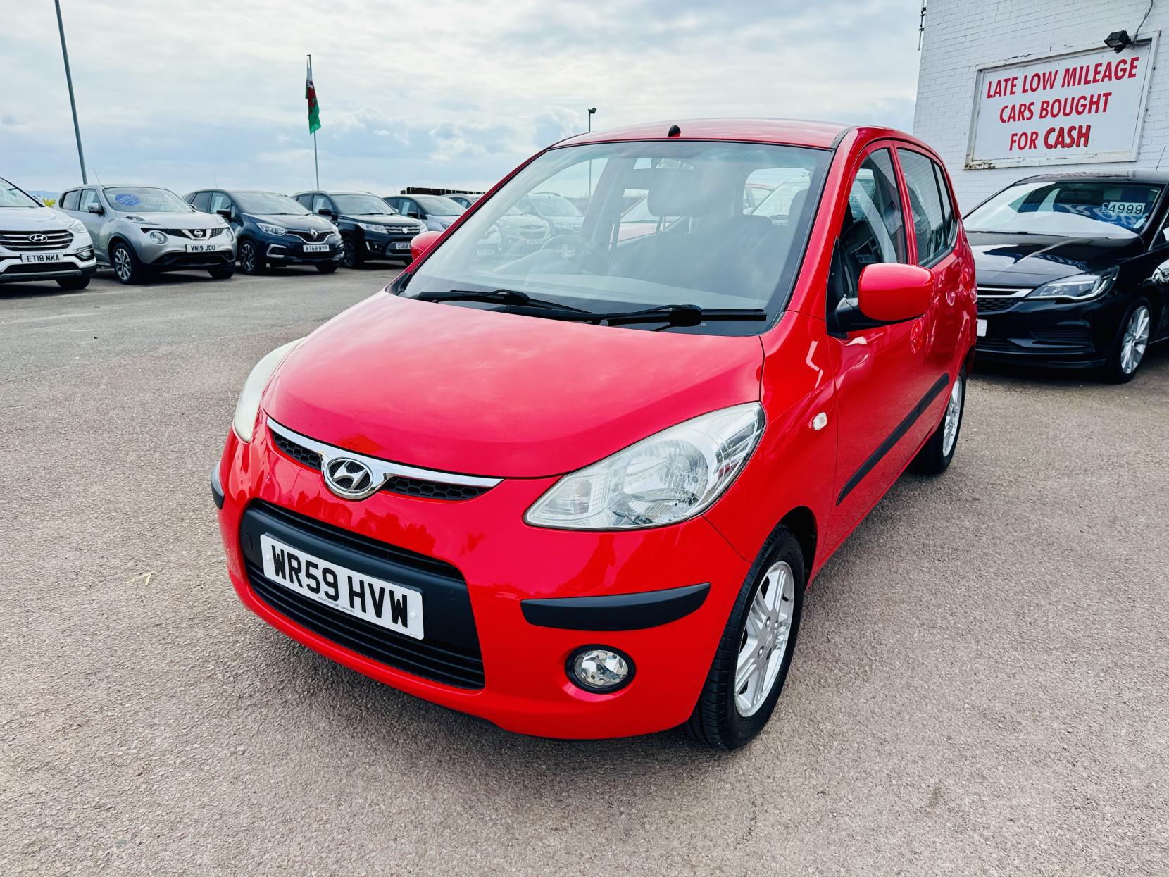Hyundai i10 1.2 Comfort Hatchback 5dr Petrol Auto Euro 4 (77 bhp)