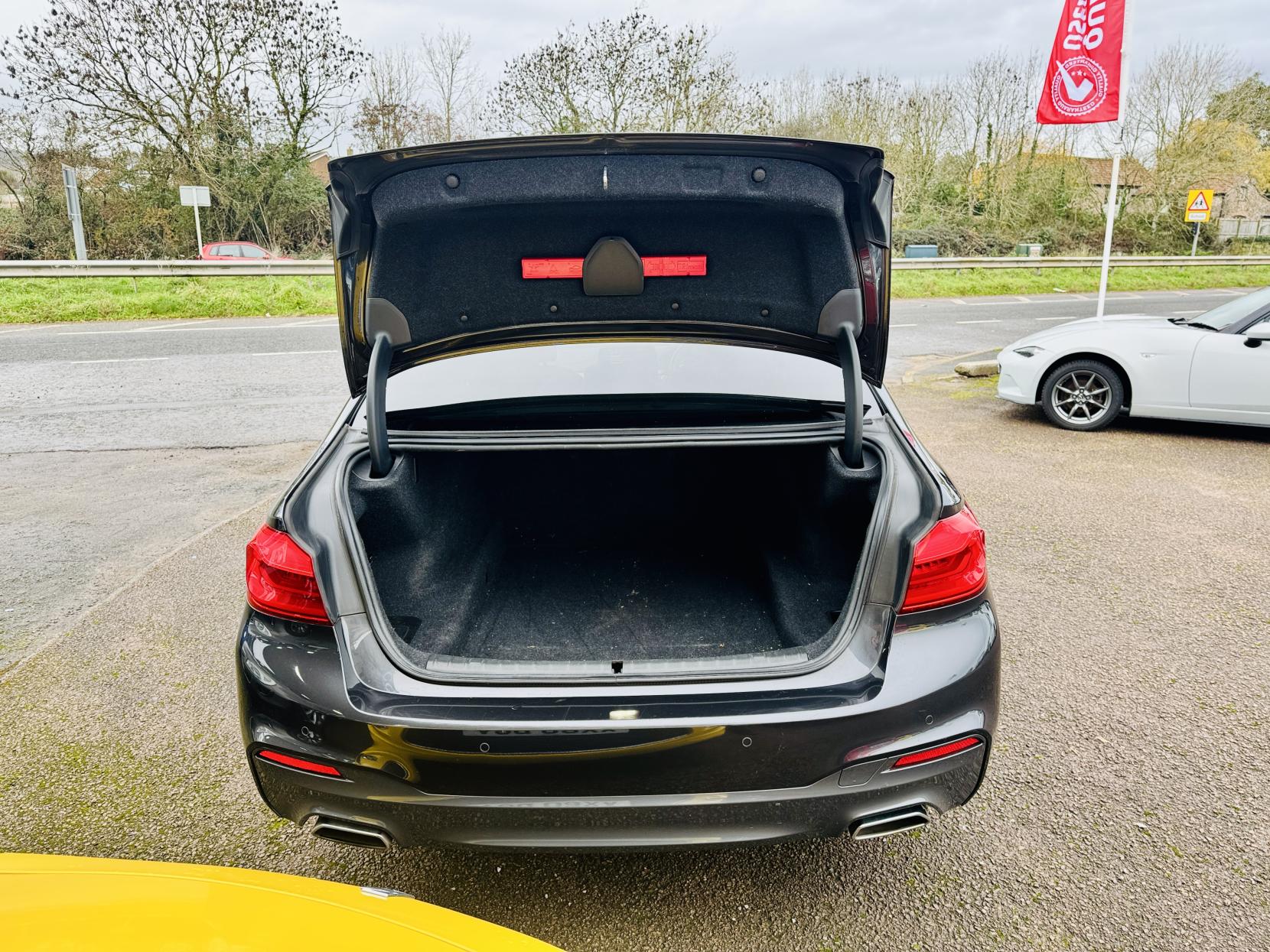 BMW 5 Series 2.0 520i GPF M Sport Saloon 4dr Petrol Auto Euro 6 (s/s) (184 ps)