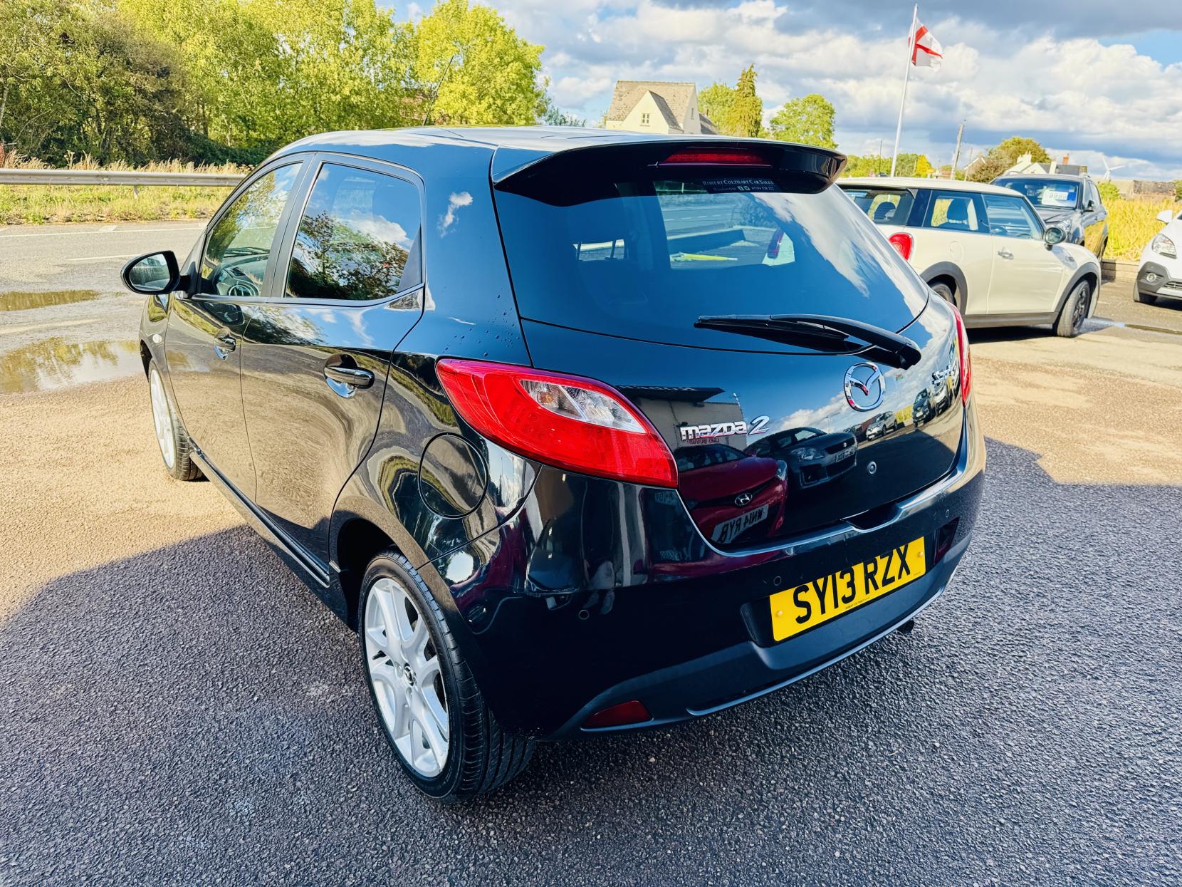 Mazda Mazda2 1.5 Sport Hatchback 5dr Petrol Manual Euro 5 (102 ps)