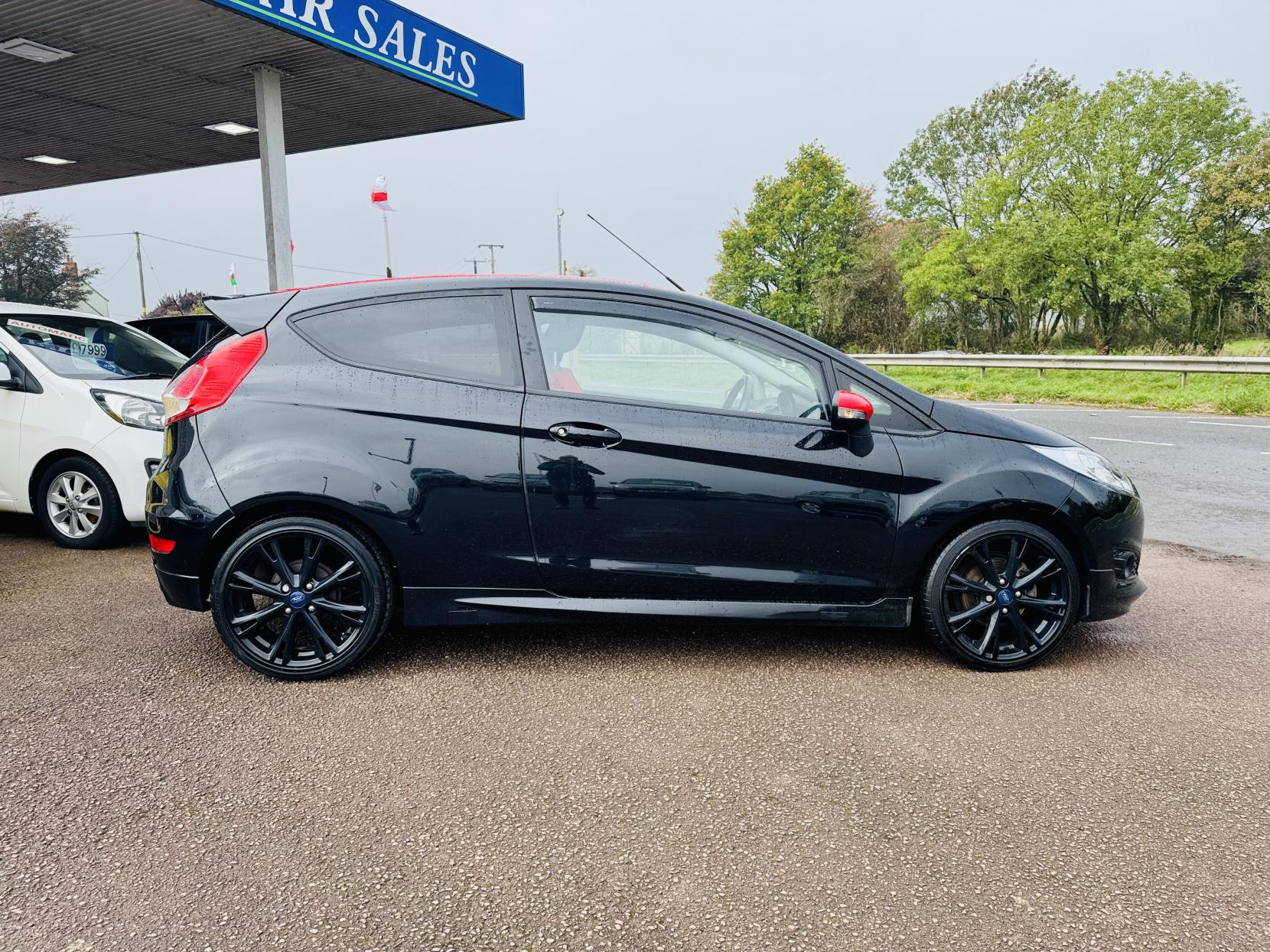 Ford Fiesta 1.0T EcoBoost Zetec S Black Edition Hatchback 3dr Petrol Manual Euro 6 (s/s) (140 ps)