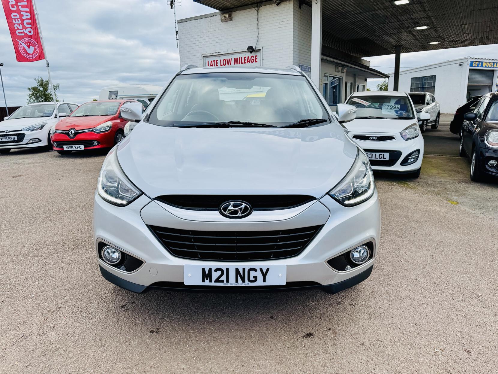Hyundai ix35 2.0 CRDi SE SUV 5dr Diesel Auto 4WD Euro 5 (Nav) (134 bhp)