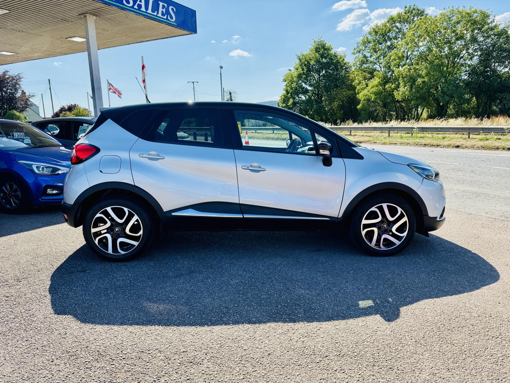 Renault Captur 1.5 dCi ENERGY Dynamique S Nav SUV 5dr Diesel Auto Euro 6 (s/s) (90 ps)