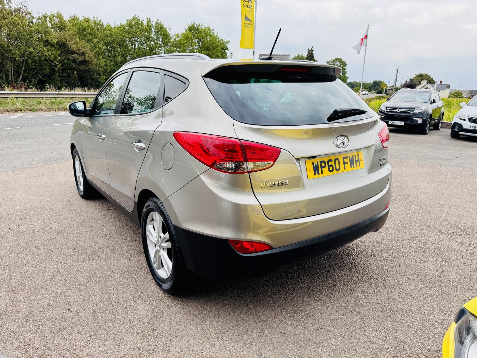Hyundai ix35 1.7 CRDi Premium SUV 5dr Diesel Manual Euro 5 (s/s) (115 ps)