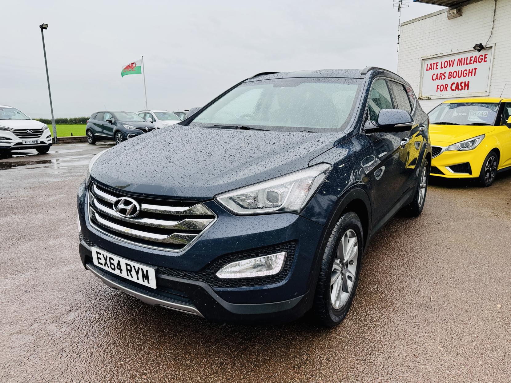 Hyundai Santa Fe 2.2 CRDi Premium SUV 5dr Diesel Manual 4WD Euro 5 (5 seat) (194 bhp)