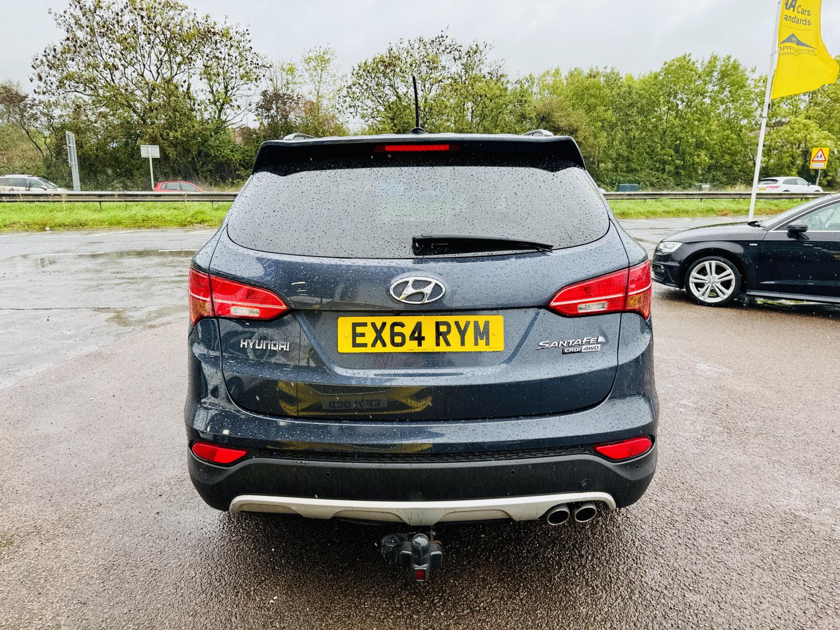 Hyundai Santa Fe 2.2 CRDi Premium SUV 5dr Diesel Manual 4WD Euro 5 (5 seat) (194 bhp)