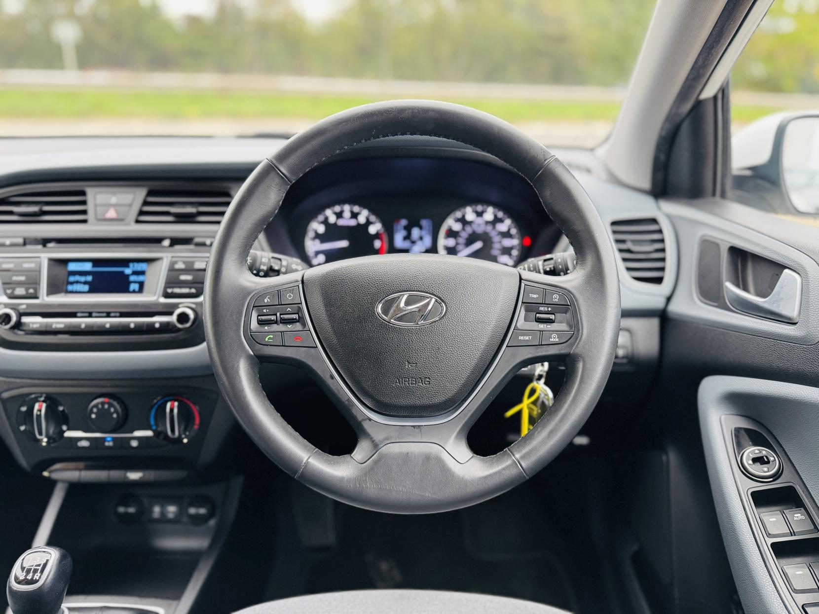 Hyundai i20 1.2 Blue Drive SE Hatchback 5dr Petrol Manual Euro 6 (s/s) (84 ps)