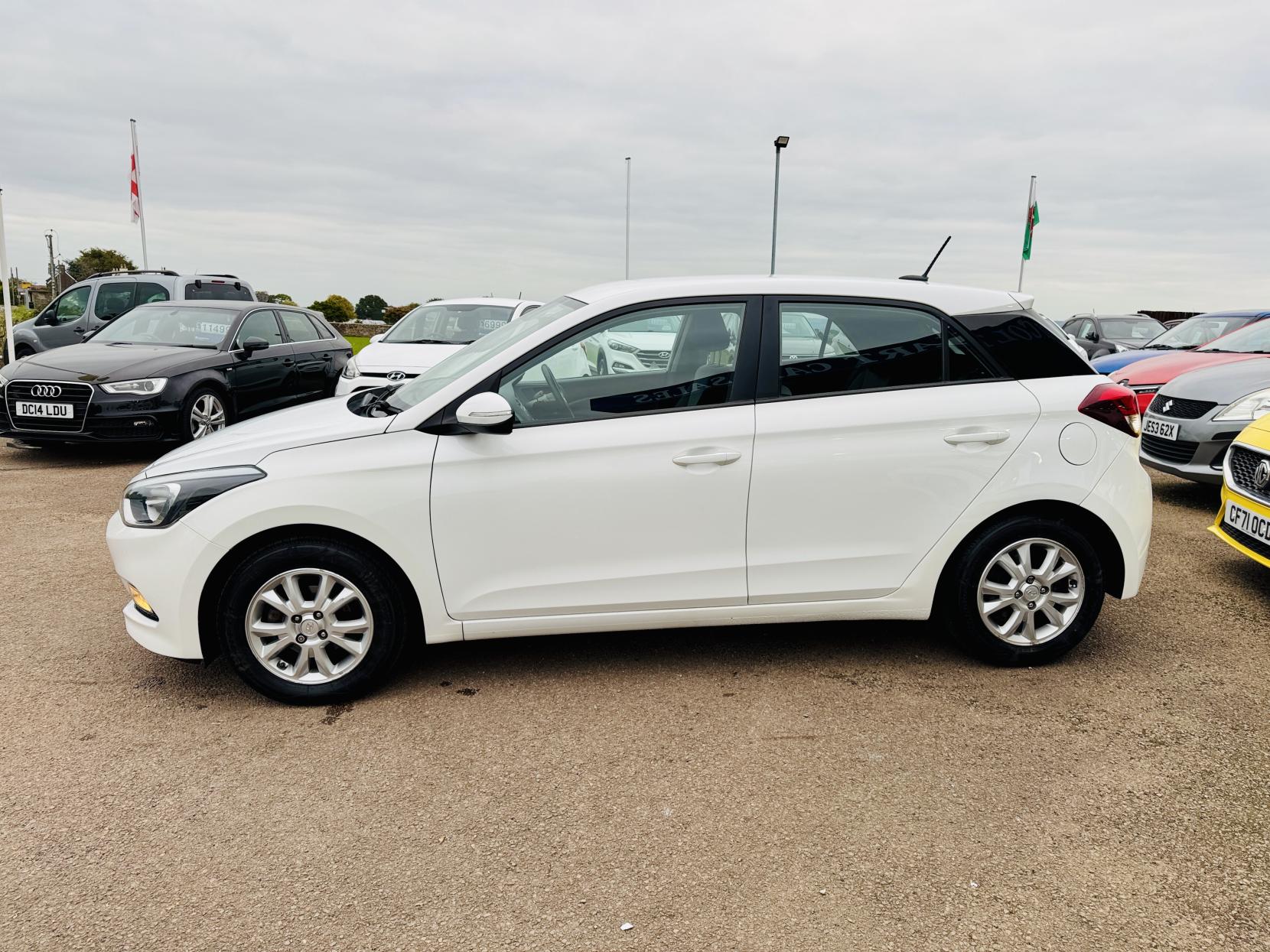 Hyundai i20 1.2 Blue Drive SE Hatchback 5dr Petrol Manual Euro 6 (s/s) (84 ps)