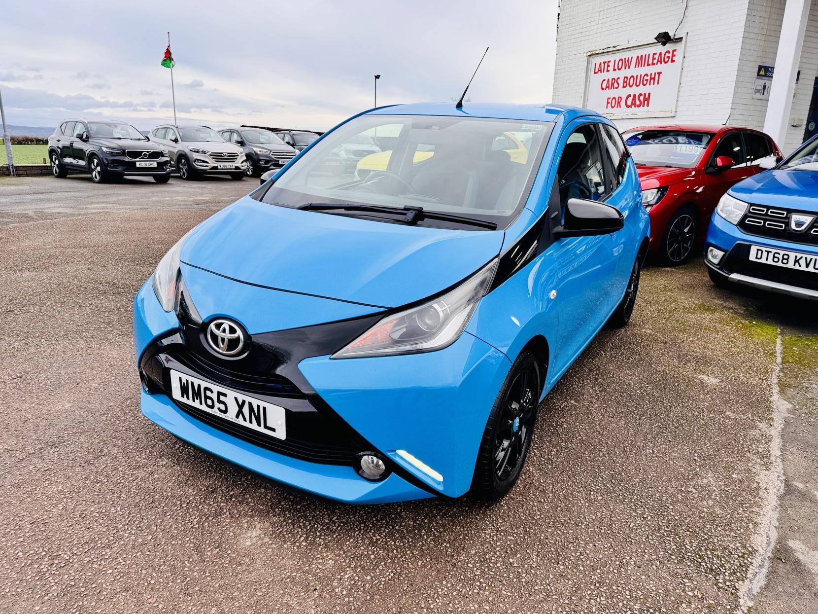 Toyota AYGO 1.0 VVT-i x-cite Hatchback 5dr Petrol Manual Euro 6 (68 ps)