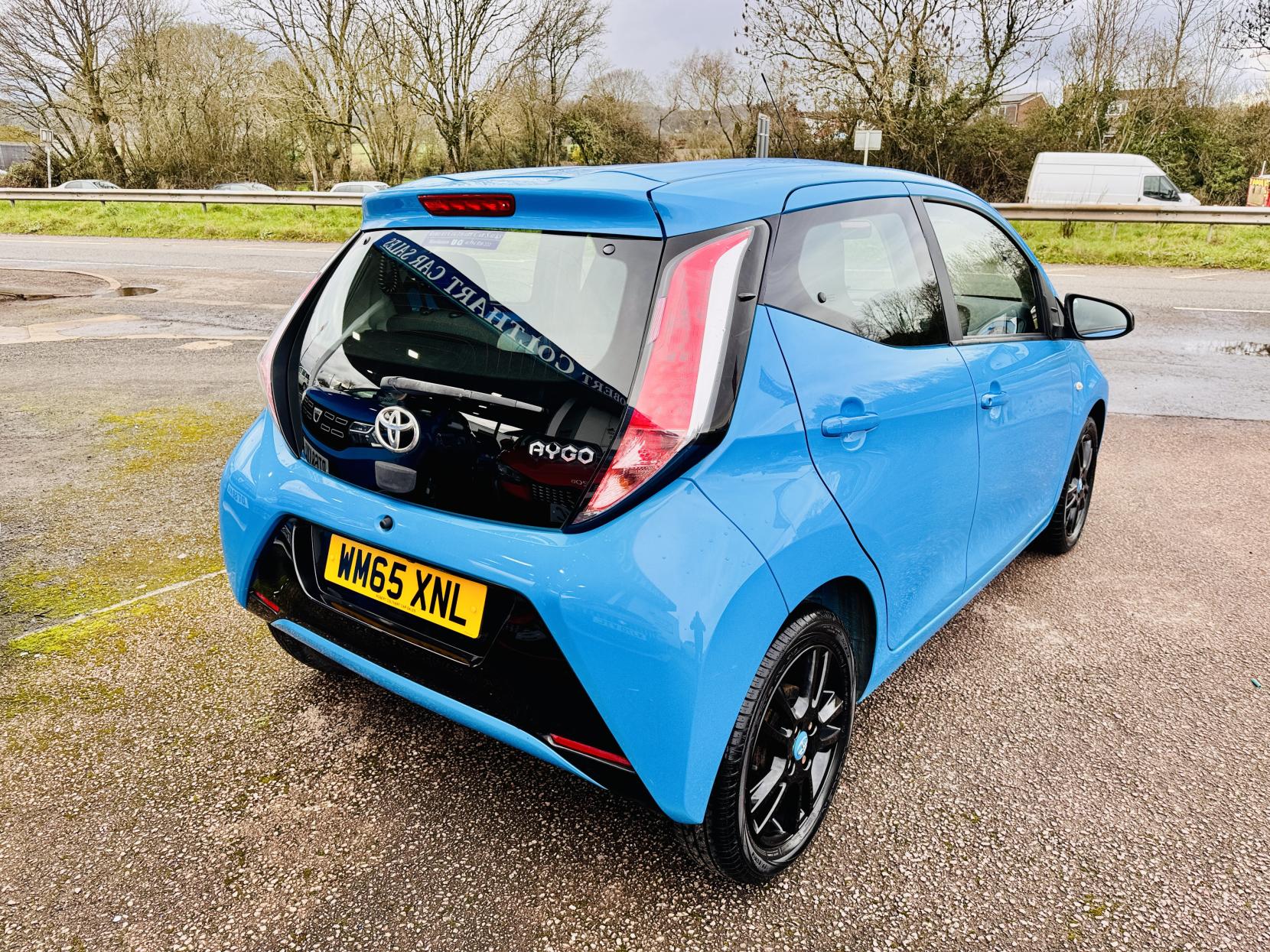 Toyota AYGO 1.0 VVT-i x-cite Hatchback 5dr Petrol Manual Euro 6 (68 ps)